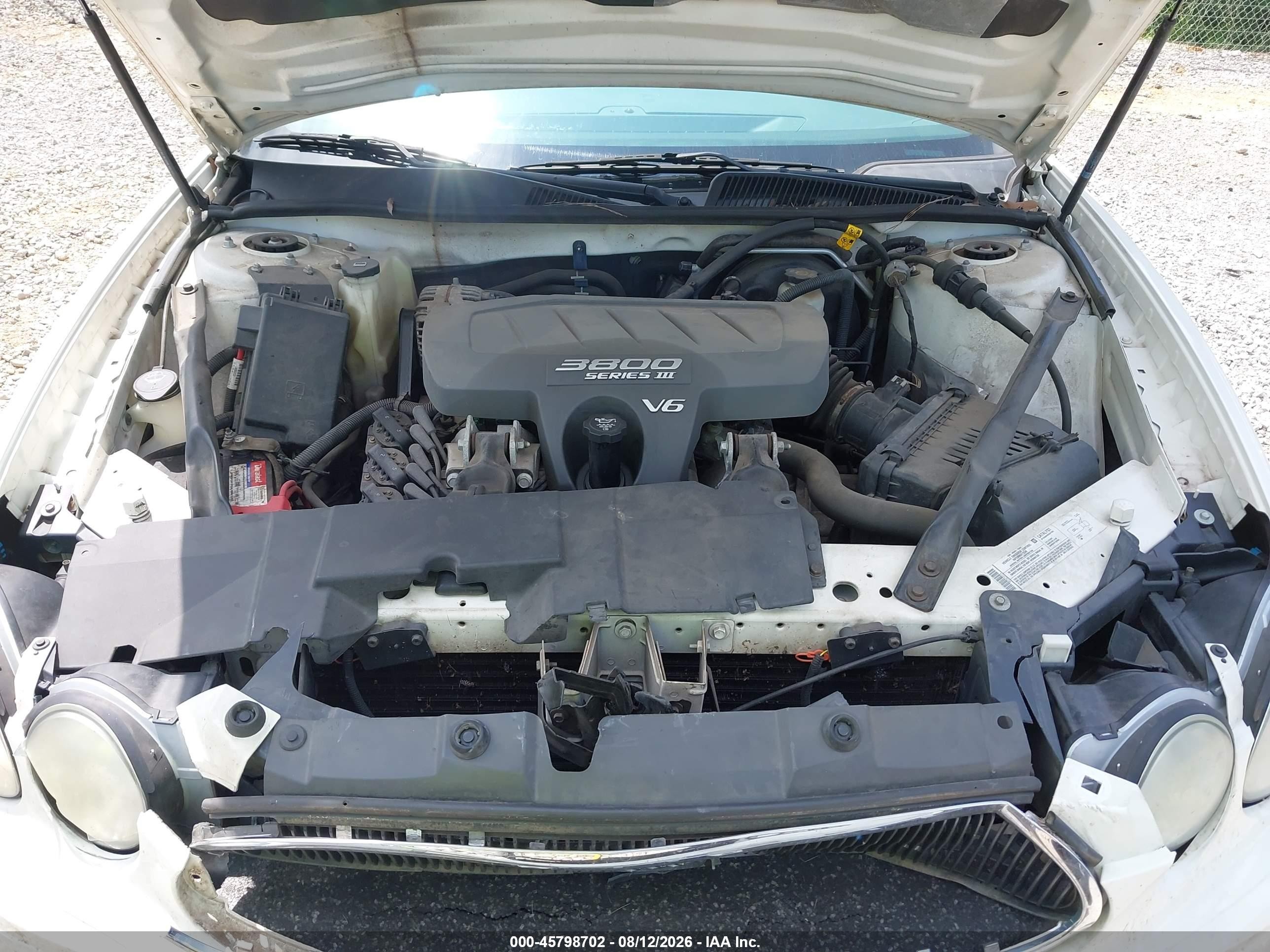 2005 Buick Lacrosse Cx White vin: 2G4WC532251267241