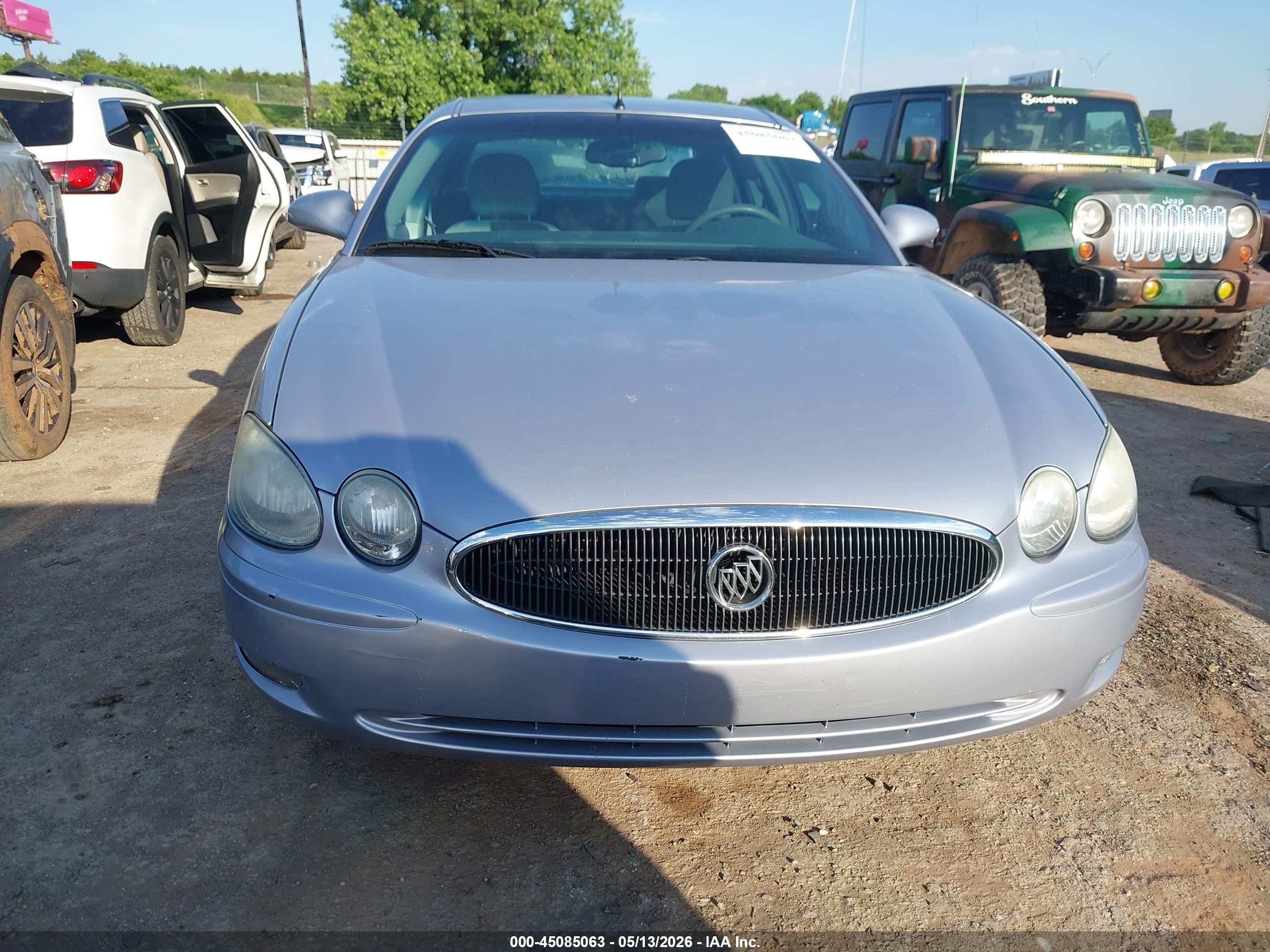2005 Buick Lacrosse Cx Серебряный vin: 2G4WC532251291894