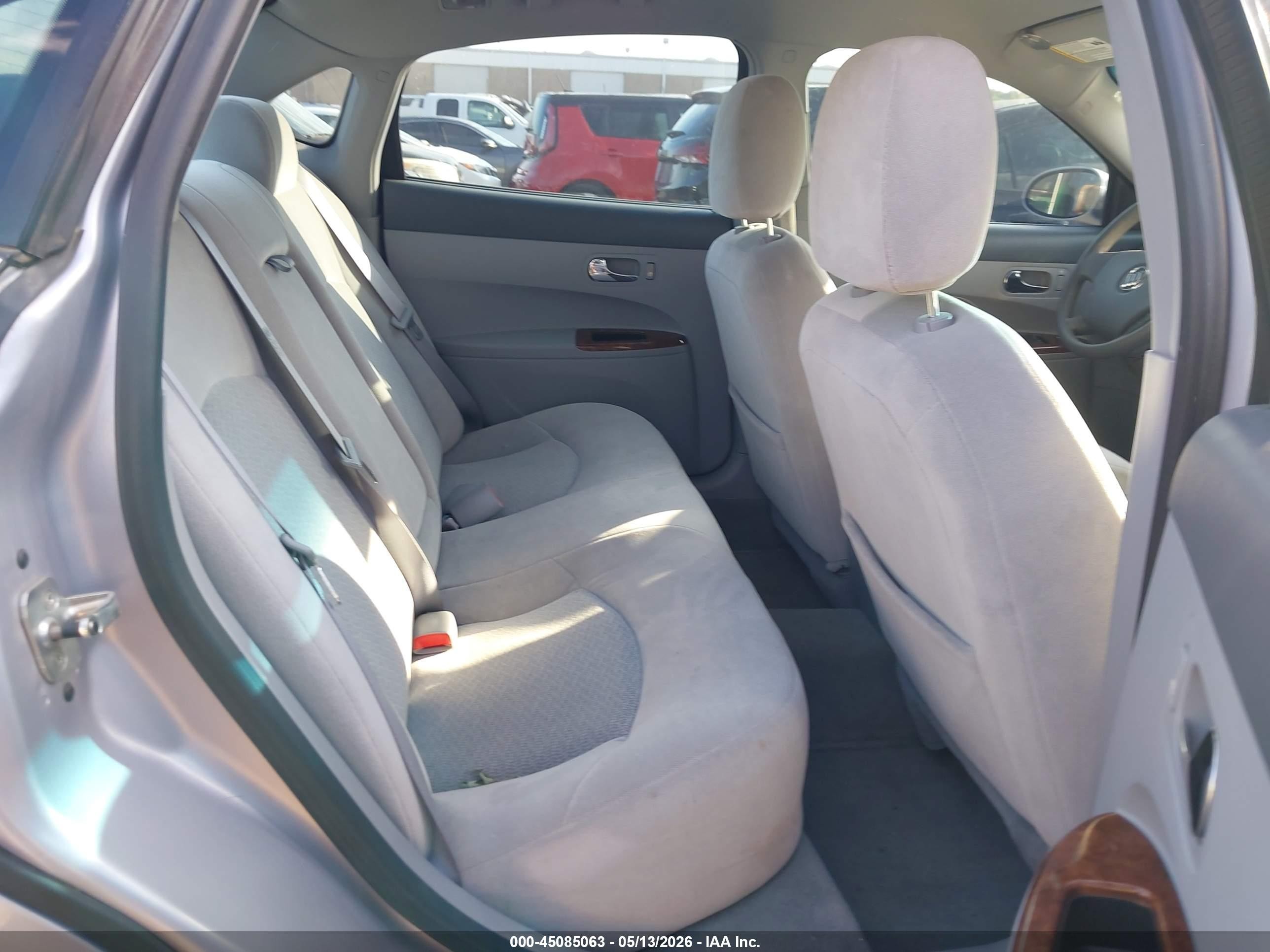 2005 Buick Lacrosse Cx Серебряный vin: 2G4WC532251291894