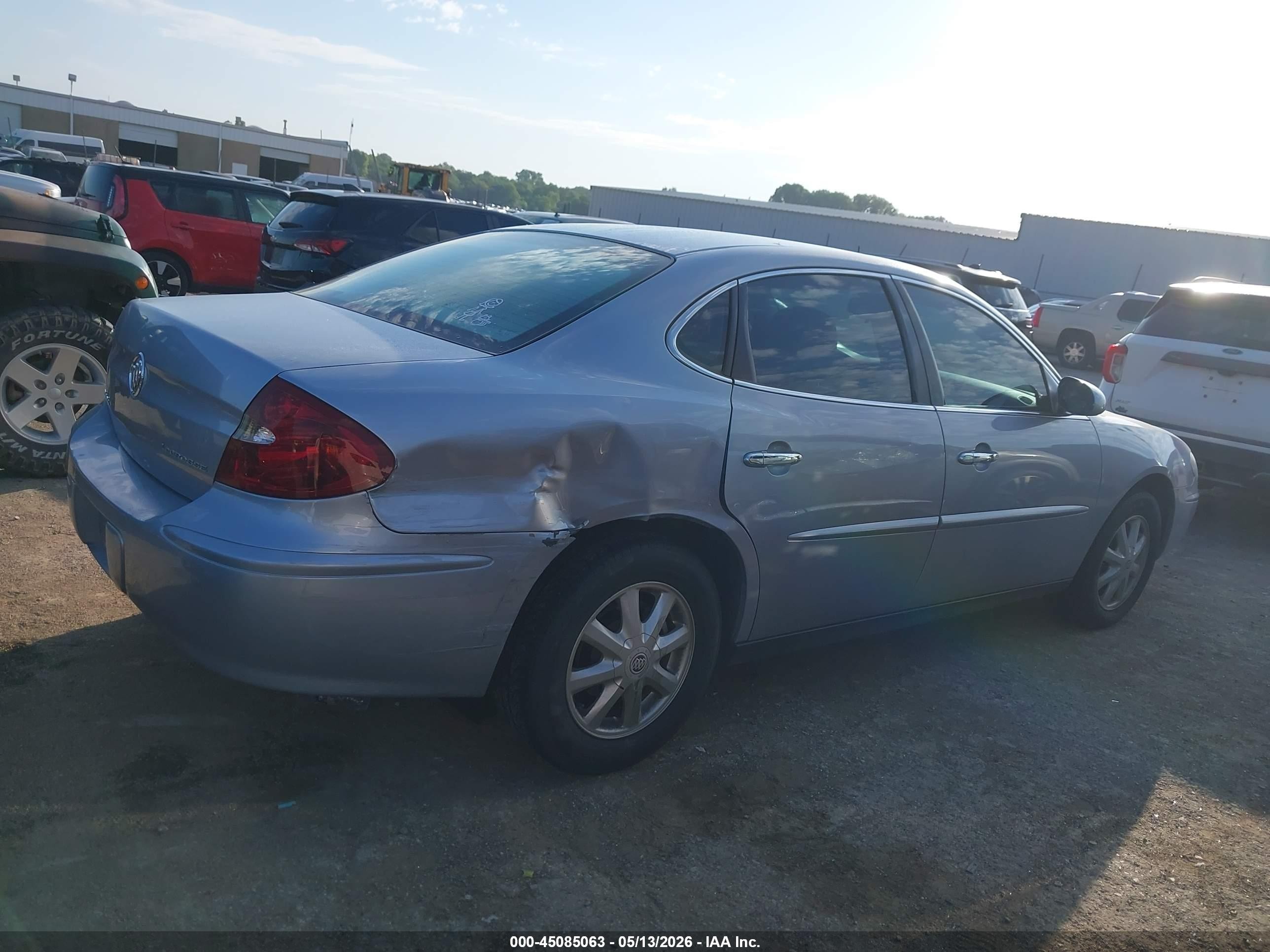 2005 Buick Lacrosse Cx Серебряный vin: 2G4WC532251291894