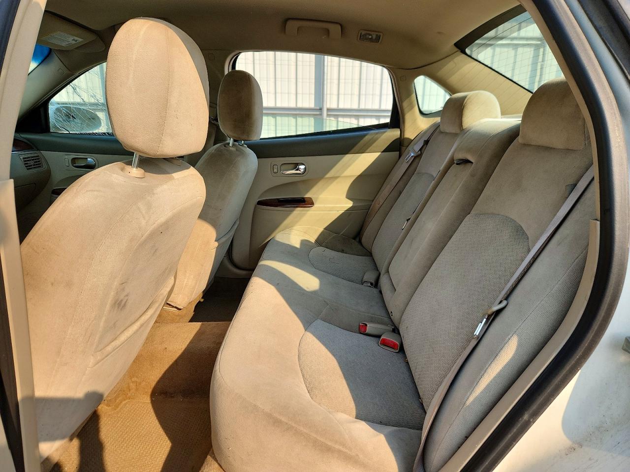 2005 Buick Lacrosse Cx White vin: 2G4WC532351327768