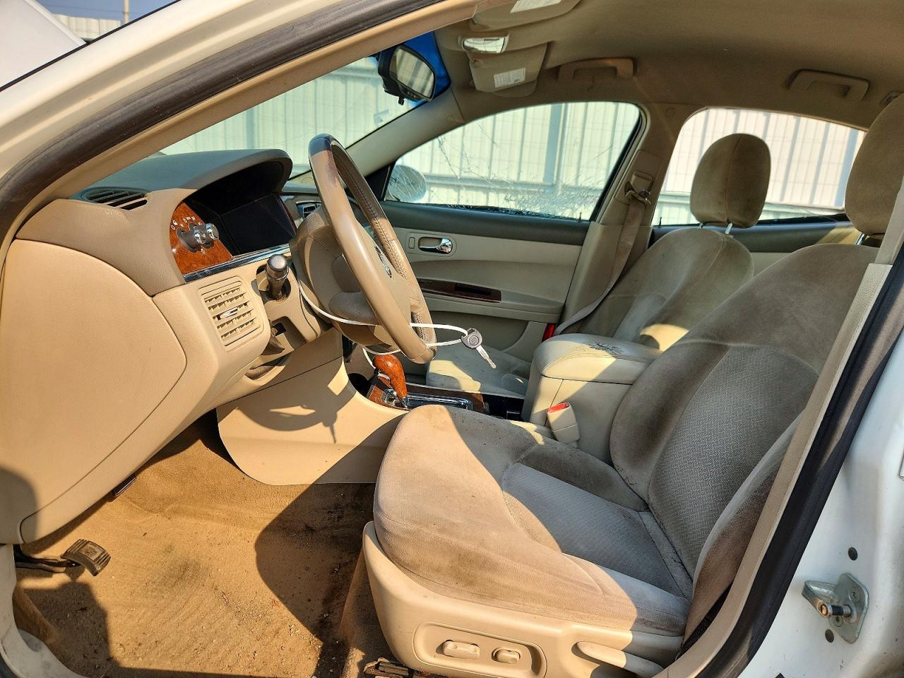 2005 Buick Lacrosse Cx White vin: 2G4WC532351327768