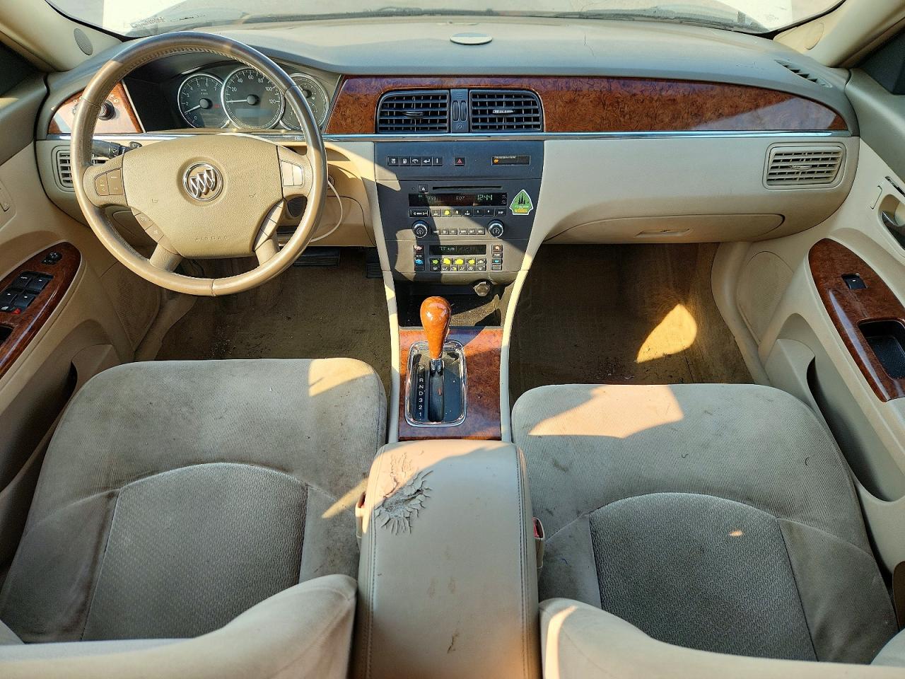 2005 Buick Lacrosse Cx White vin: 2G4WC532351327768
