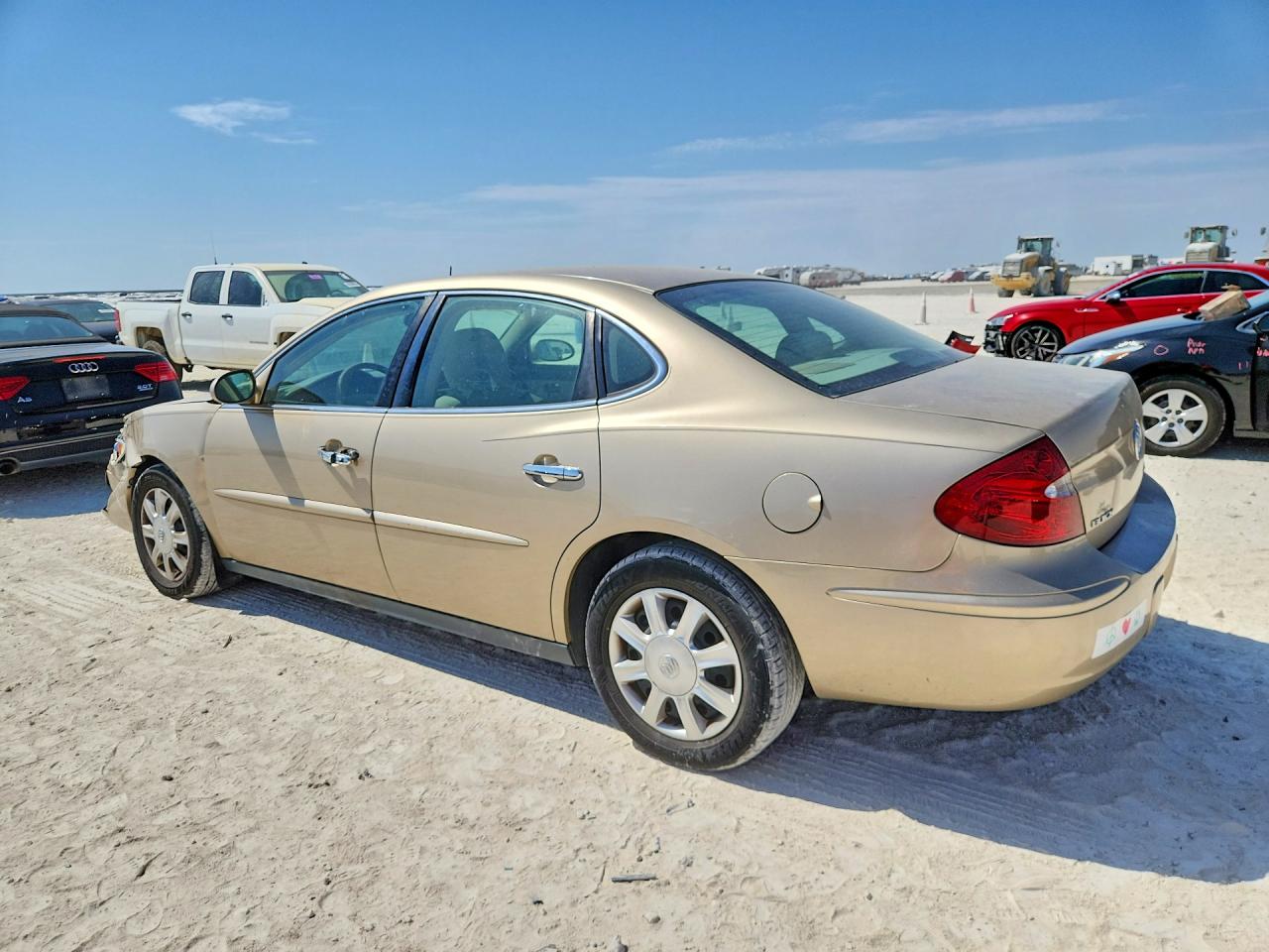 2005 Buick Lacrosse Cx Gold vin: 2G4WC532551225386