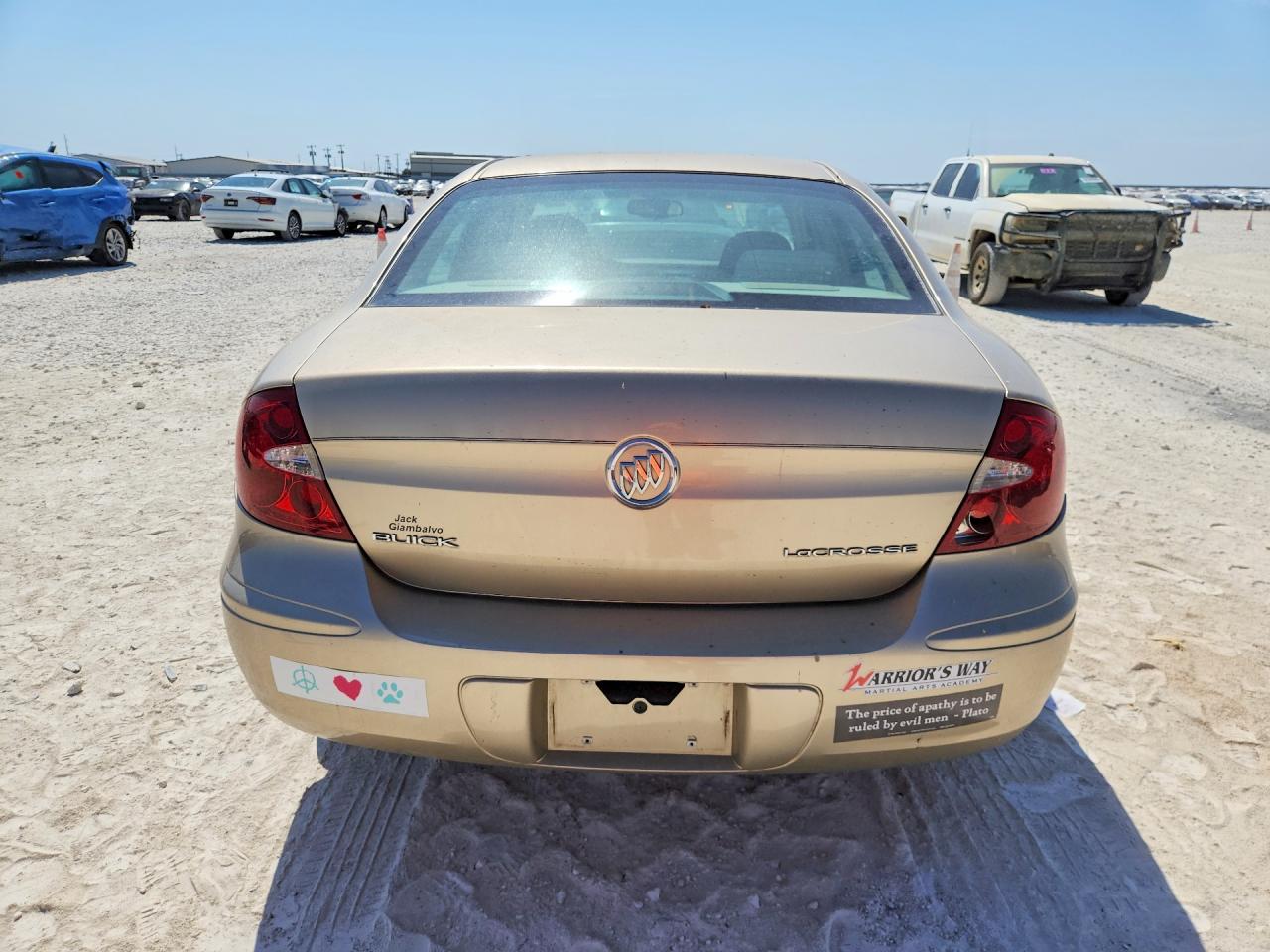 2005 Buick Lacrosse Cx Gold vin: 2G4WC532551225386