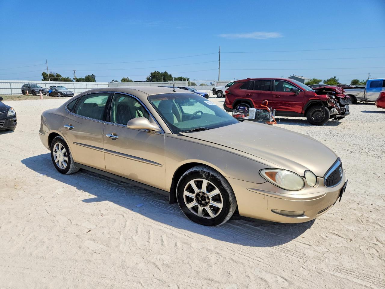 2005 Buick Lacrosse Cx Gold vin: 2G4WC532551225386