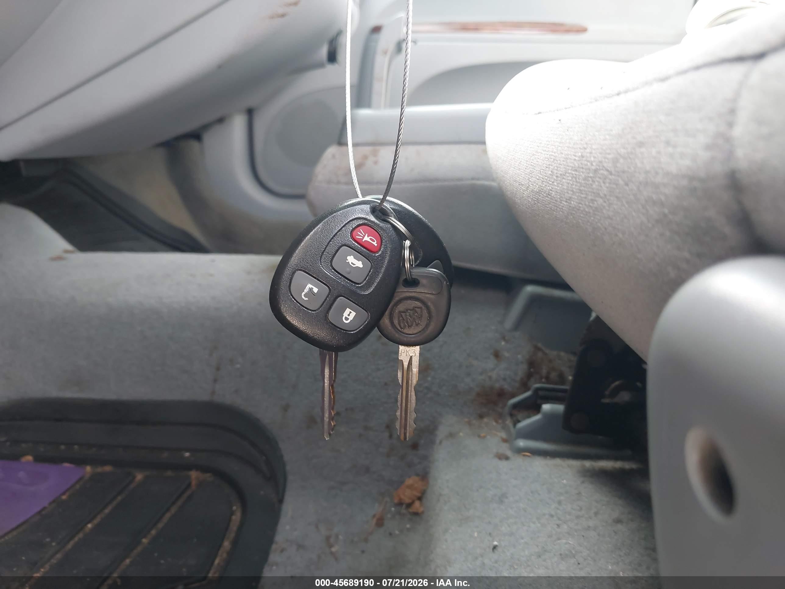 2005 Buick Lacrosse Cx Silver vin: 2G4WC532551252233