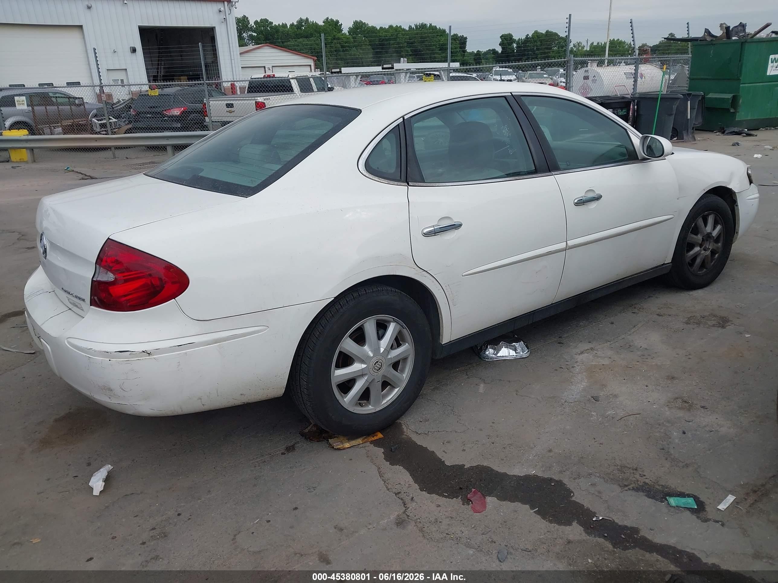 2005 Buick Lacrosse Cx White vin: 2G4WC532551334754