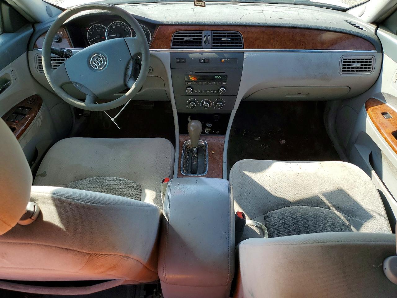 2005 Buick Lacrosse Cx White vin: 2G4WC532651263385