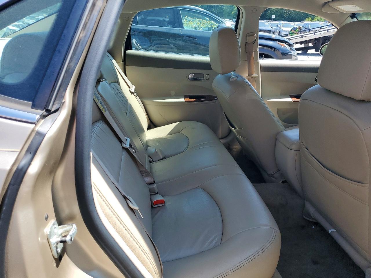 2005 Buick Lacrosse Cx Beige vin: 2G4WC532751217306