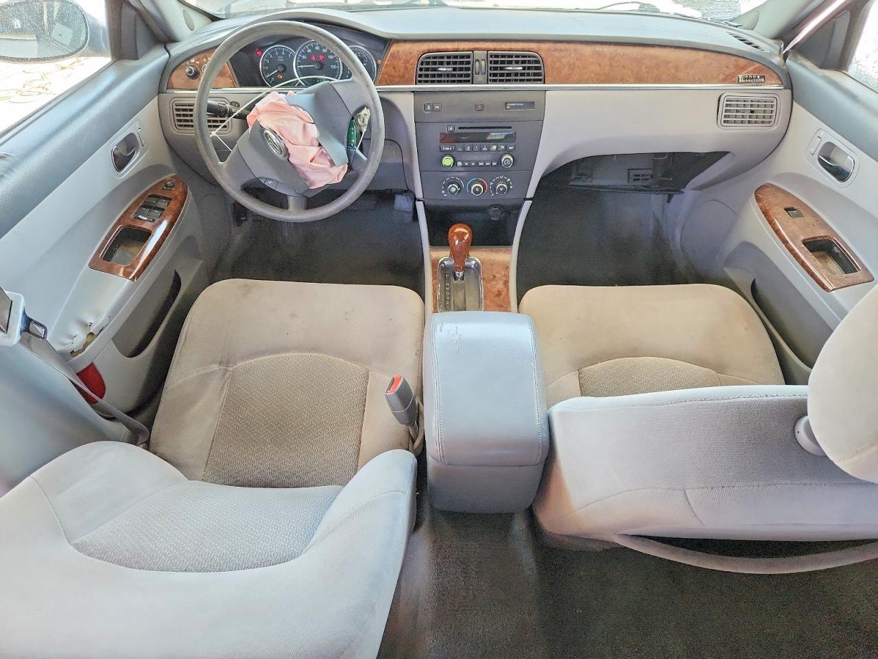 2005 Buick Lacrosse Cx Silver vin: 2G4WC532851218335