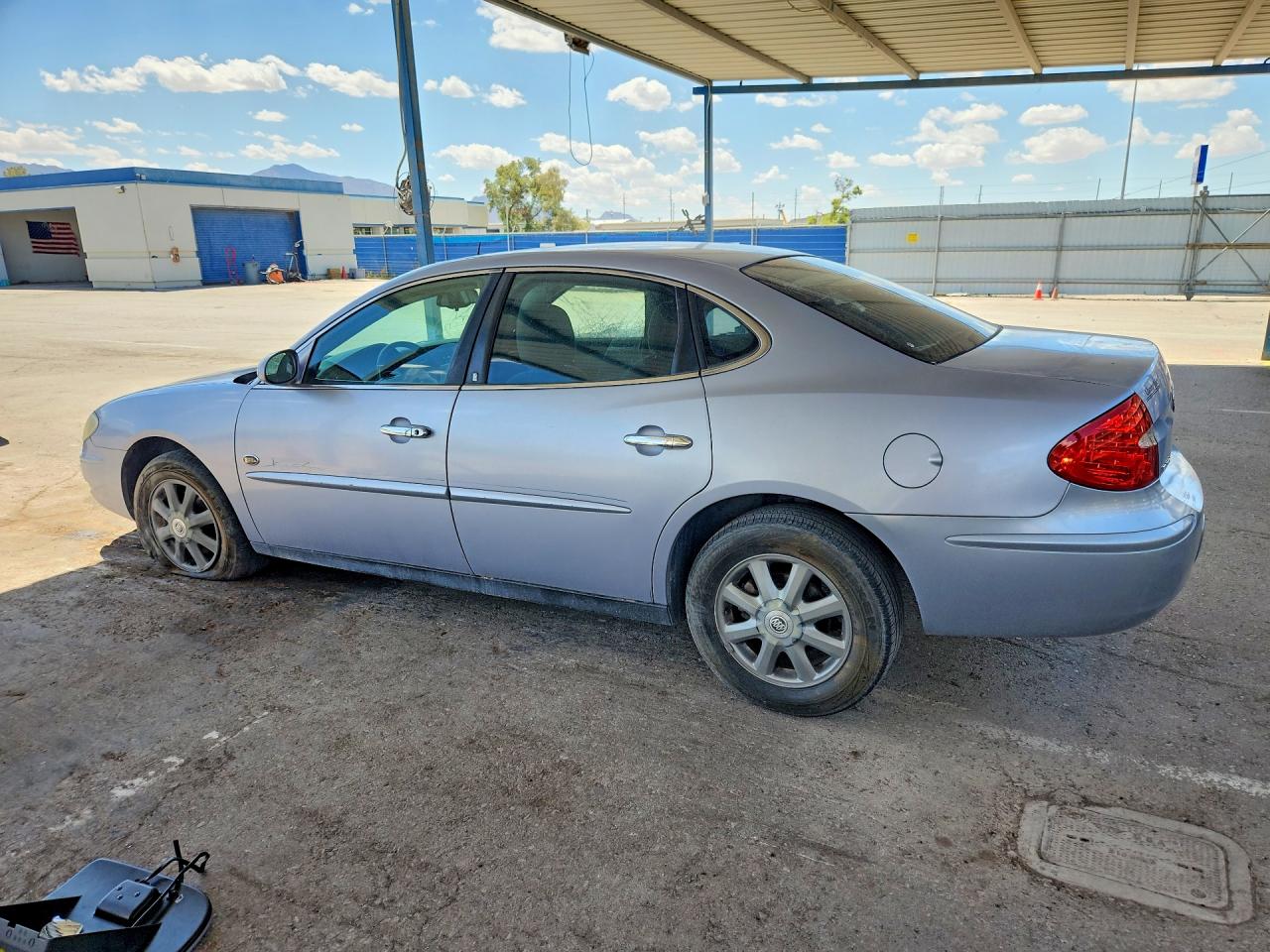 2005 Buick Lacrosse Cx Silver vin: 2G4WC532851218335