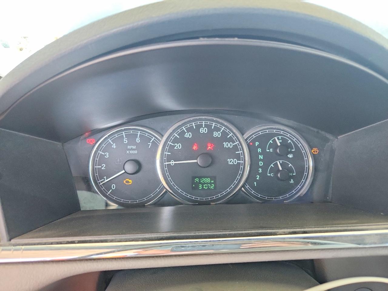 2005 Buick Lacrosse Cx Silver vin: 2G4WC532851218335