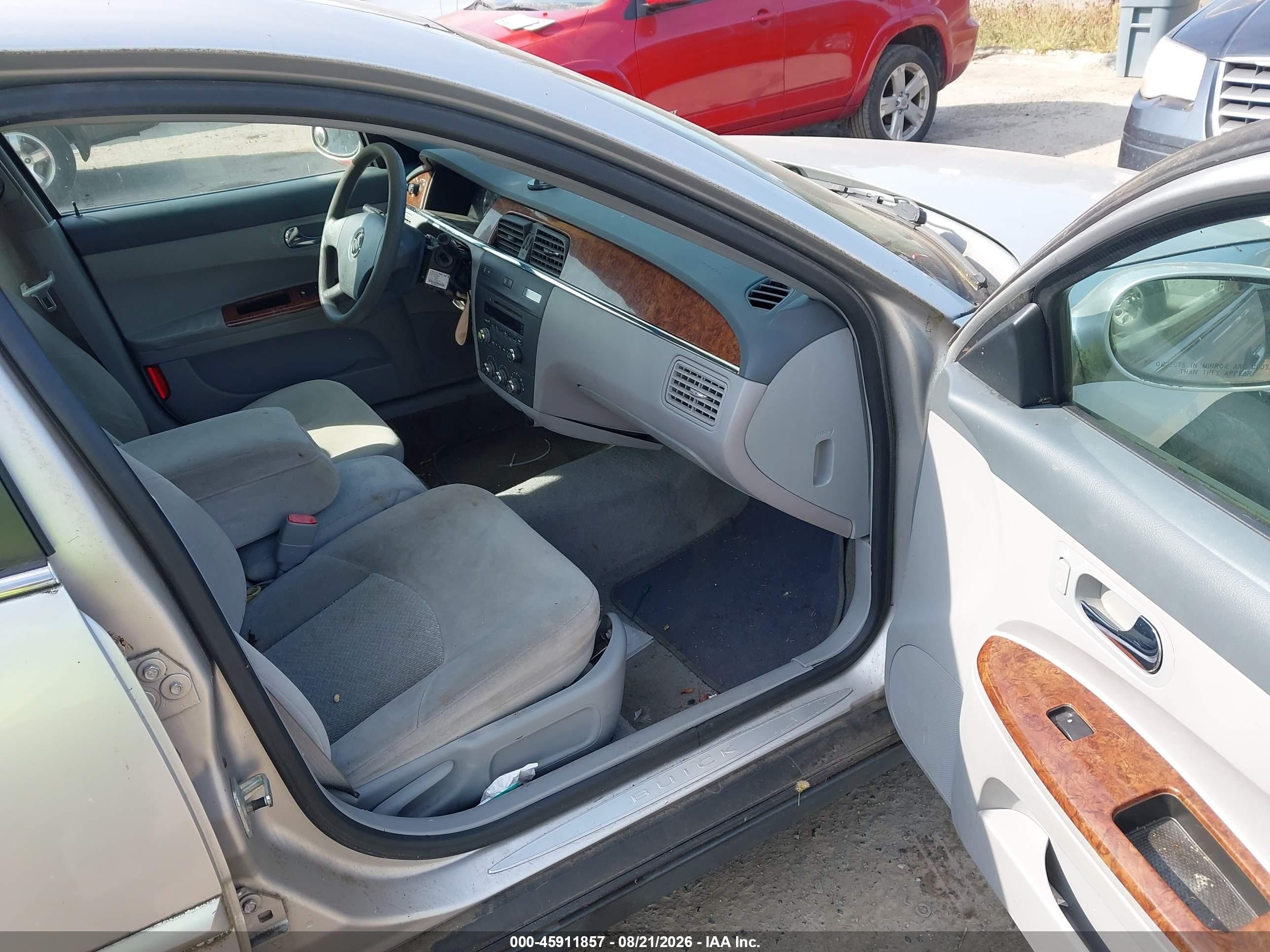 2005 Buick Lacrosse Cx Silver vin: 2G4WC532851219064
