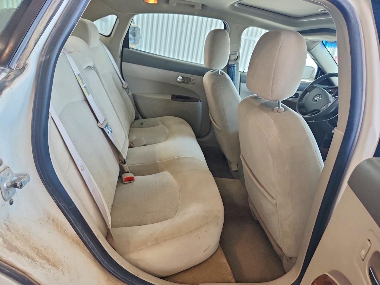 2005 Buick Lacrosse Cx White vin: 2G4WC532851224992