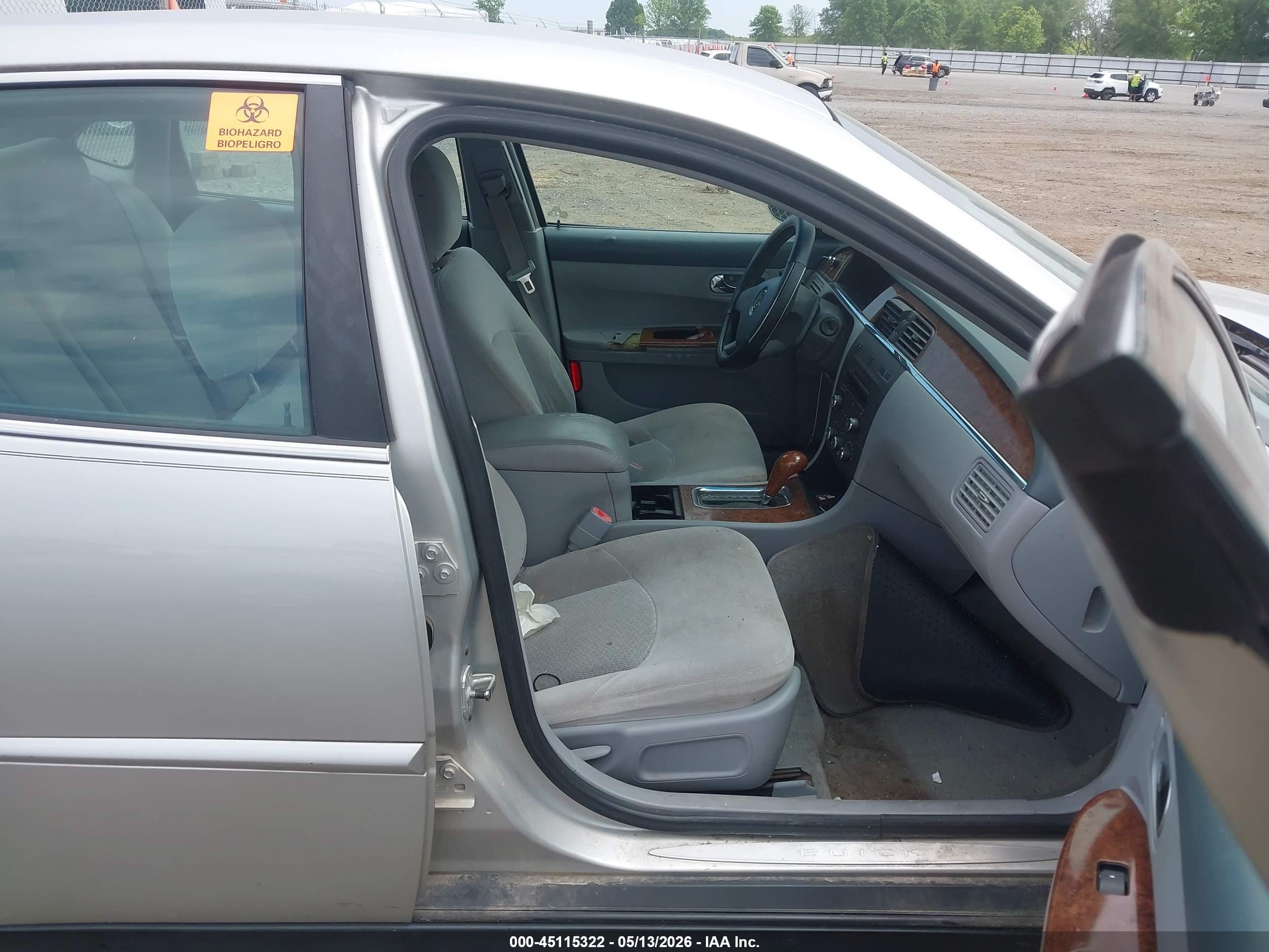 2005 Buick Lacrosse Cx Silver vin: 2G4WC532851306026