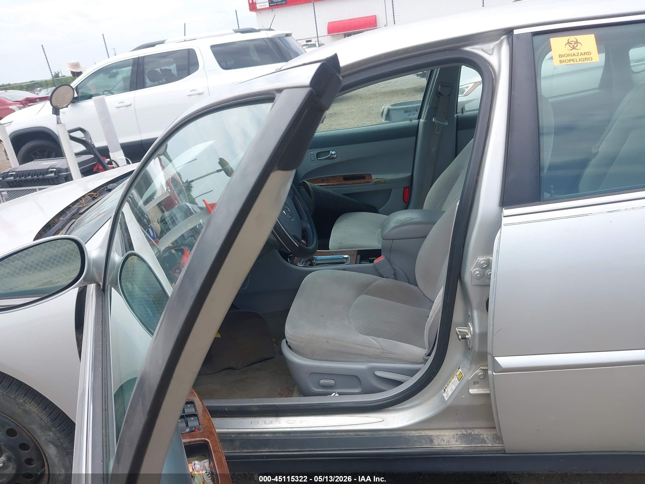 2005 Buick Lacrosse Cx Silver vin: 2G4WC532851306026