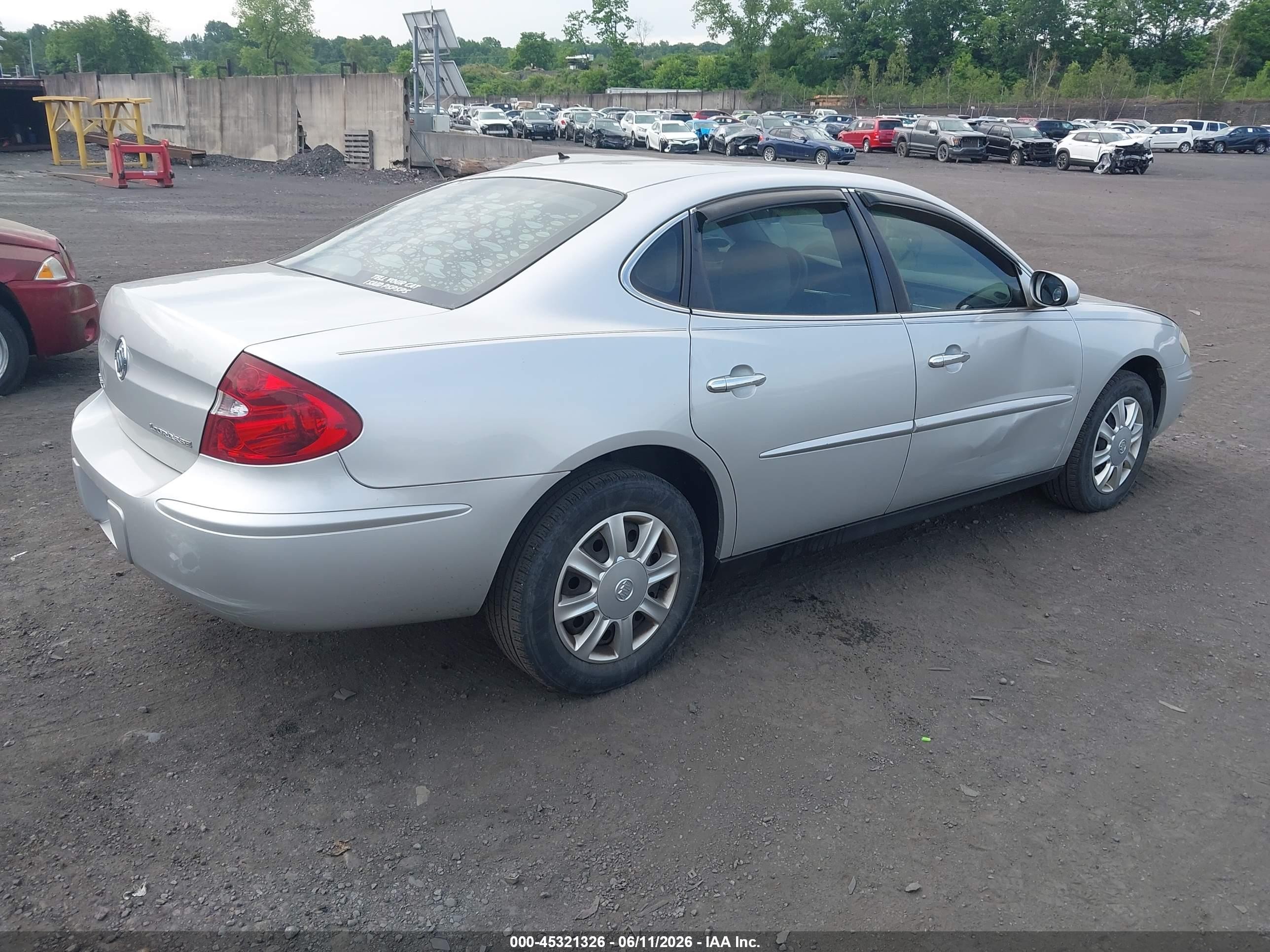 2005 Buick Lacrosse Cx Silver vin: 2G4WC532851317138