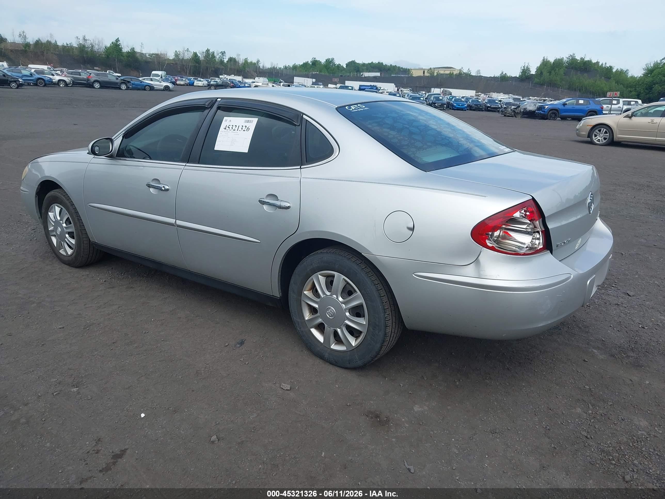 2005 Buick Lacrosse Cx Silver vin: 2G4WC532851317138