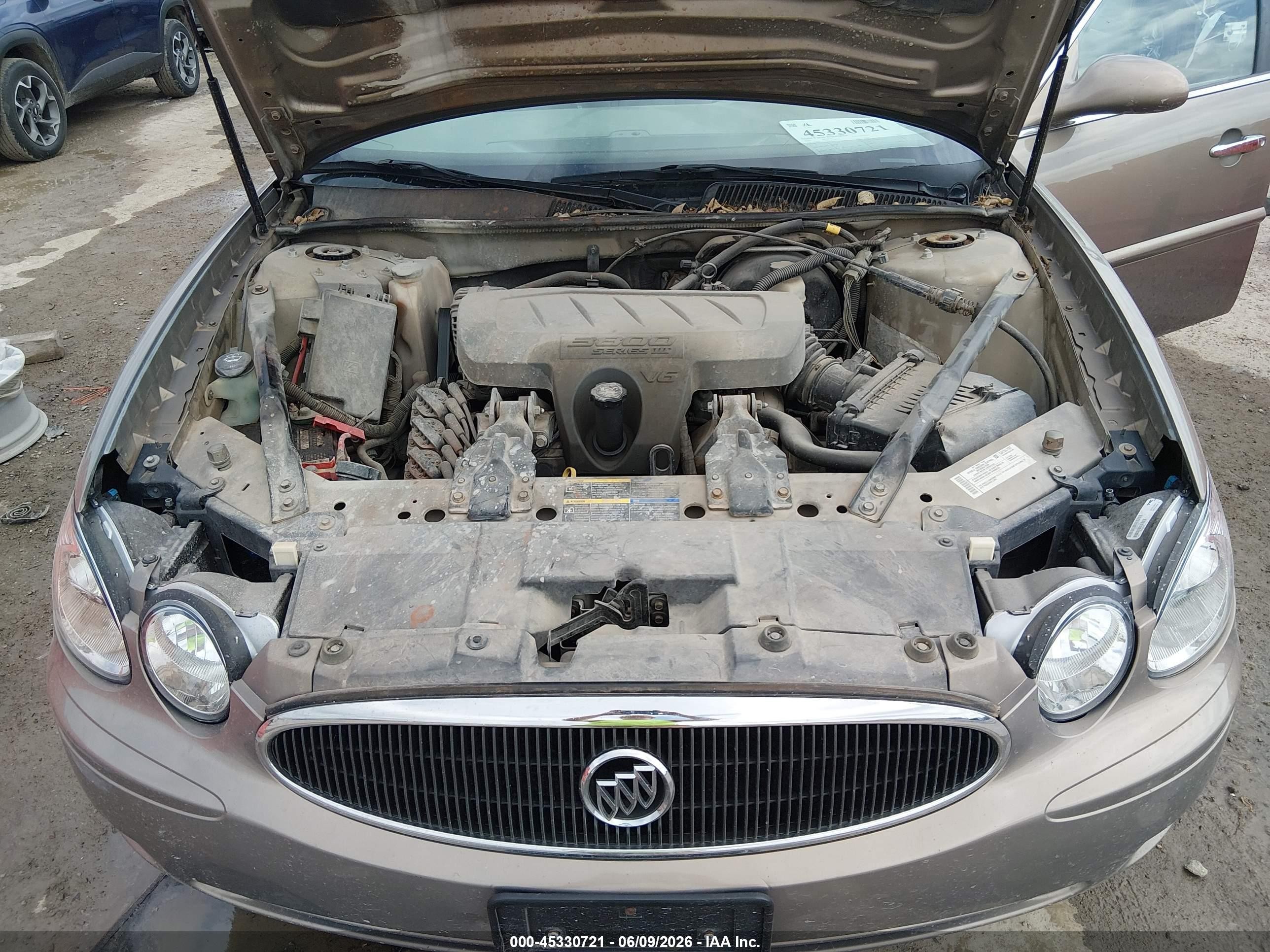 2007 Buick Lacrosse Cx Коричневый vin: 2G4WC552371118188