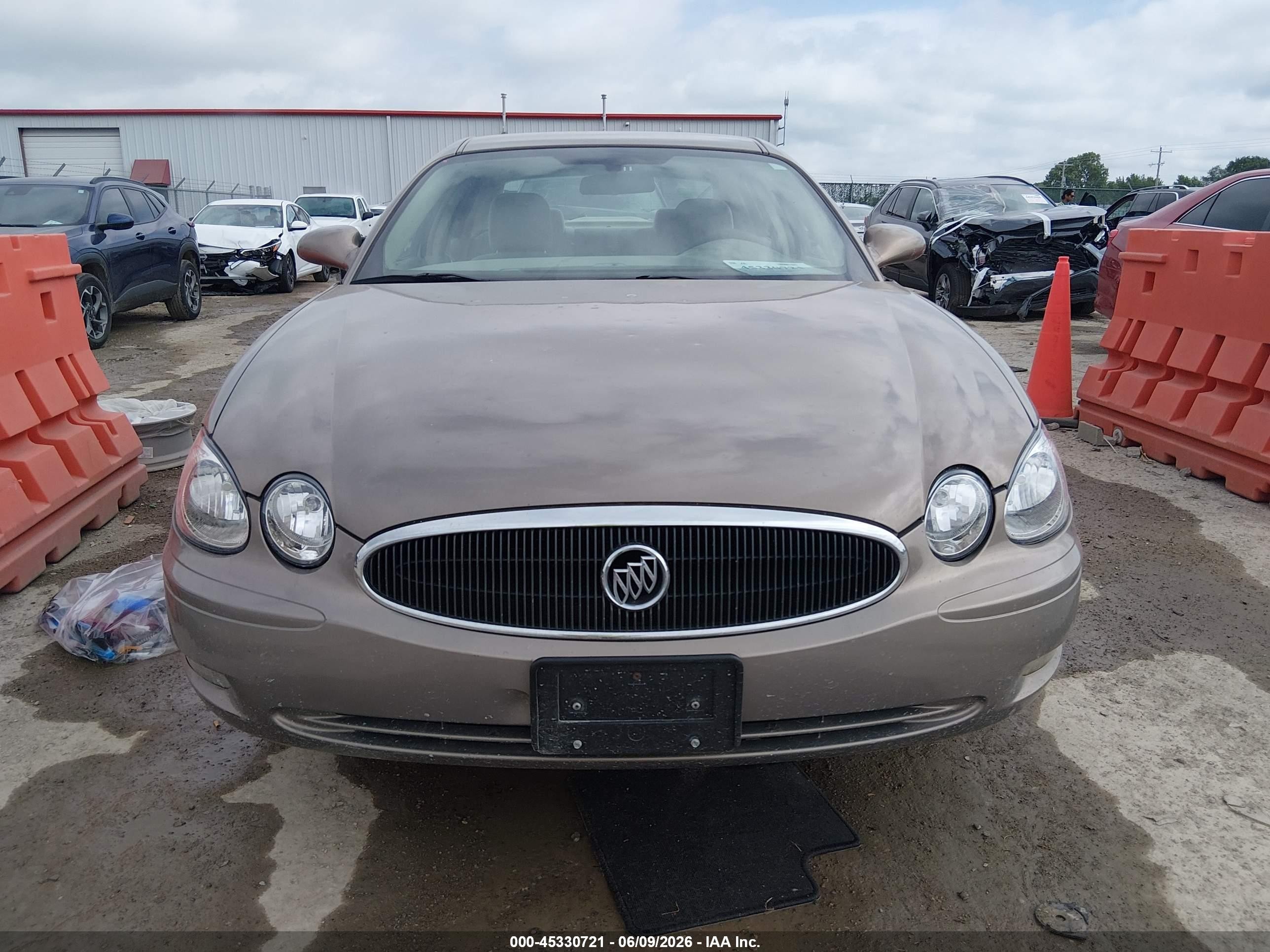 2007 Buick Lacrosse Cx Коричневый vin: 2G4WC552371118188