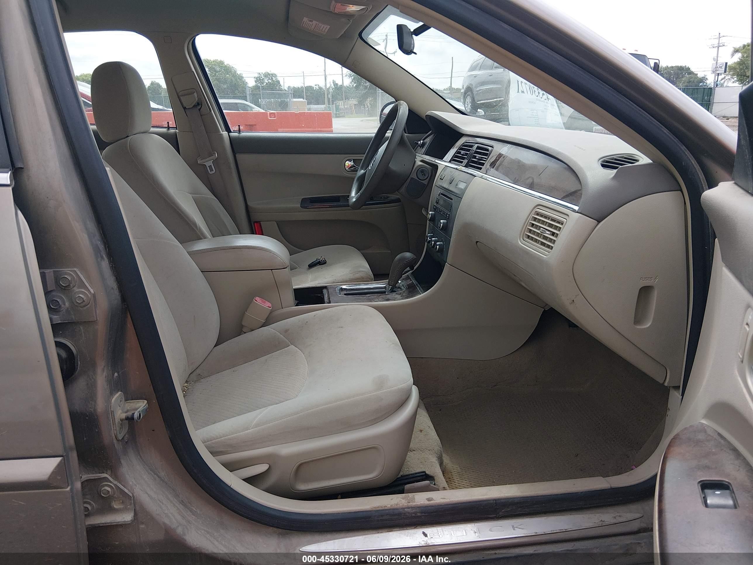 2007 Buick Lacrosse Cx Коричневый vin: 2G4WC552371118188