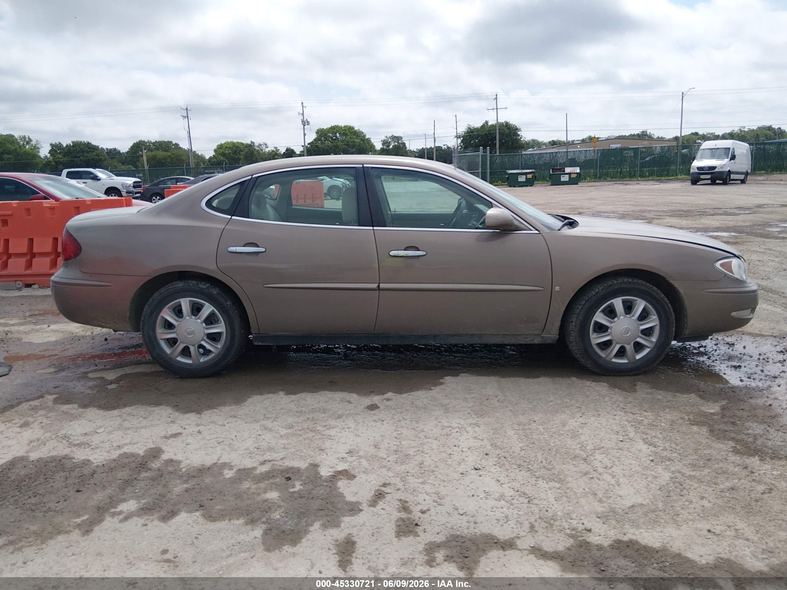 2007 Buick Lacrosse Cx Коричневый vin: 2G4WC552371118188
