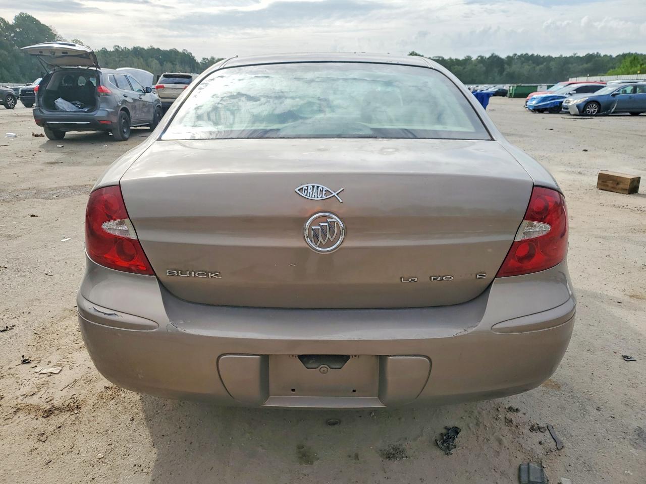 2007 Buick Lacrosse Желто-коричневый vin: 2G4WC552571121318