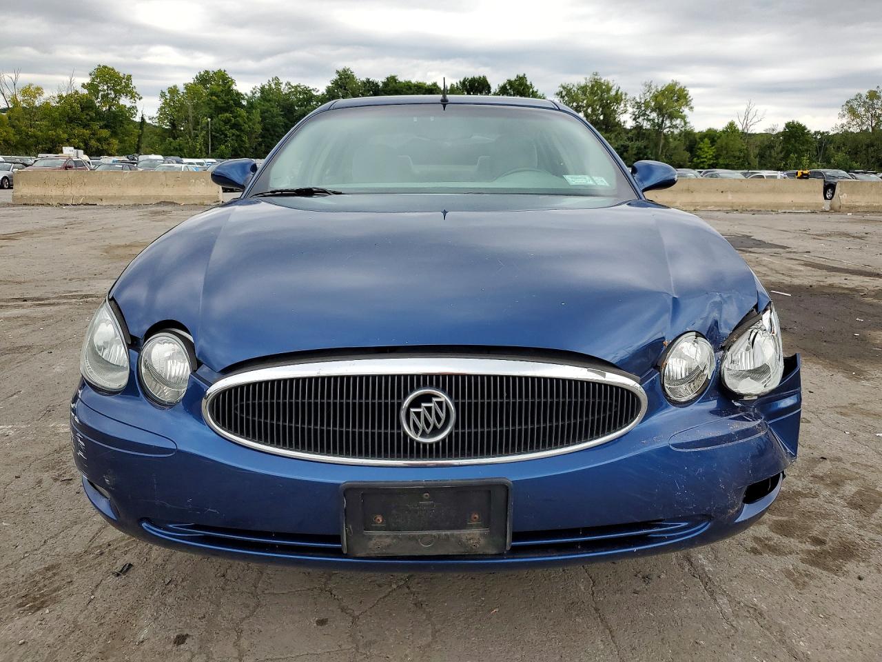 2005 Buick Lacrosse Cx Blue vin: 2G4WC562951275137
