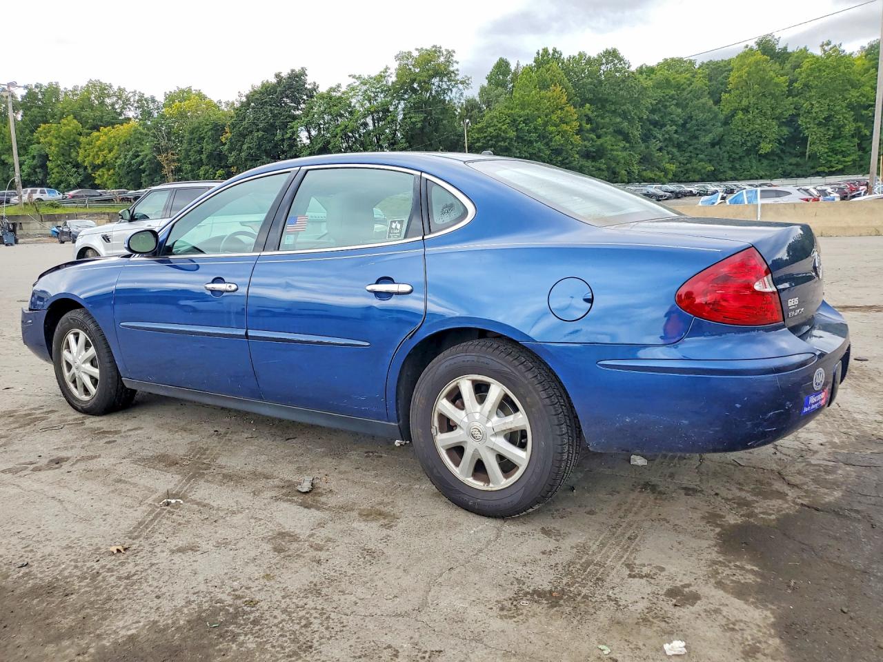 2005 Buick Lacrosse Cx Blue vin: 2G4WC562951275137