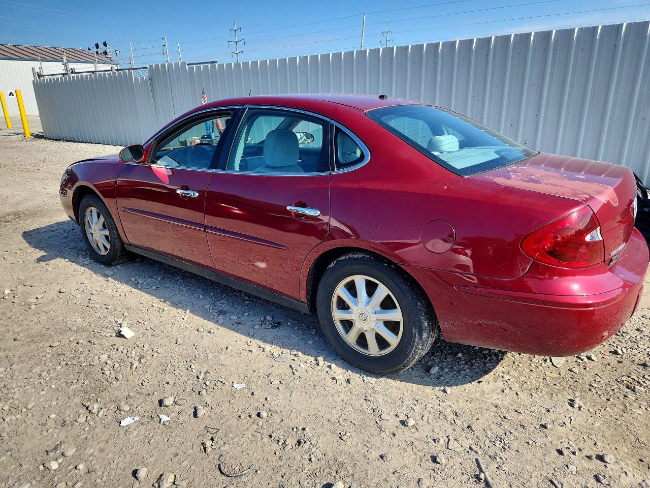 2005 Buick Lacrosse Cx Red vin: 2G4WC562X51317251