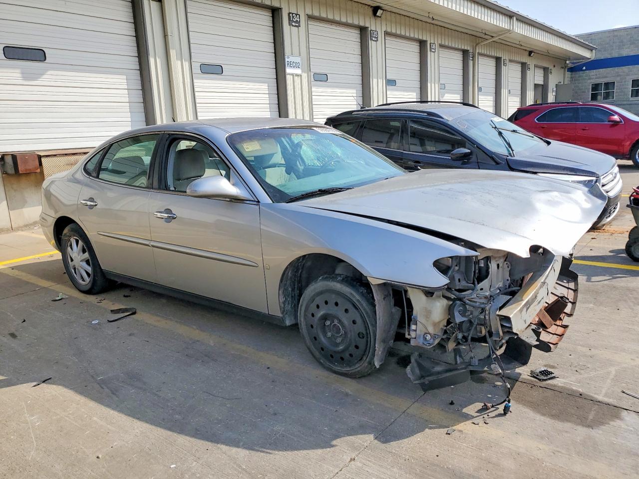 2006 Buick Lacrosse Cx Silver vin: 2G4WC582061250710