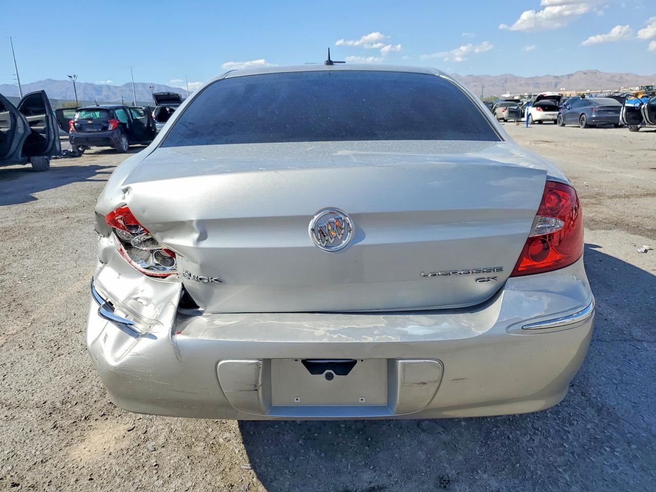 2008 Buick Lacrosse Cx Silver vin: 2G4WC582081284987
