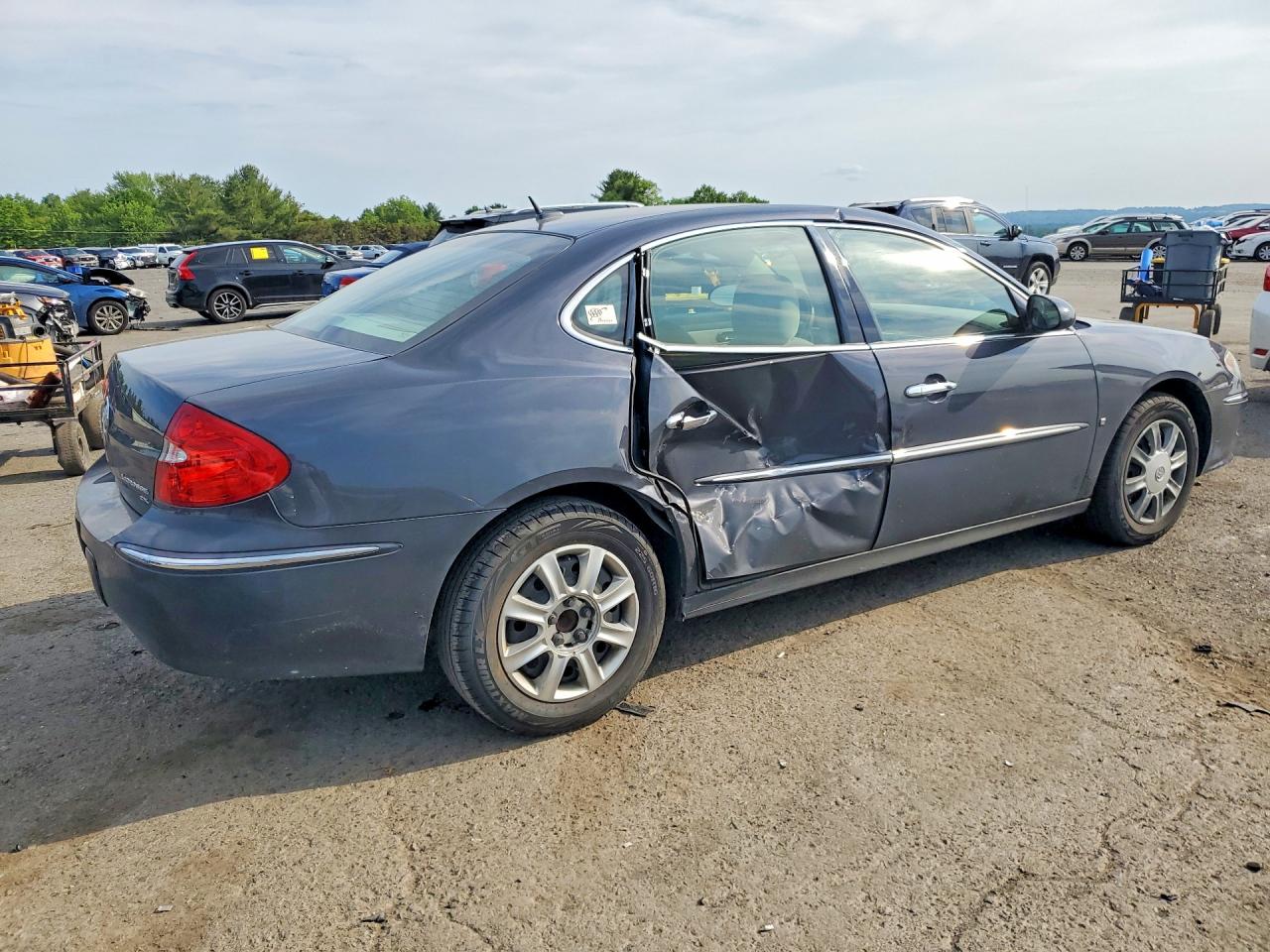 2008 Buick Lacrosse Cx Gray vin: 2G4WC582081291177