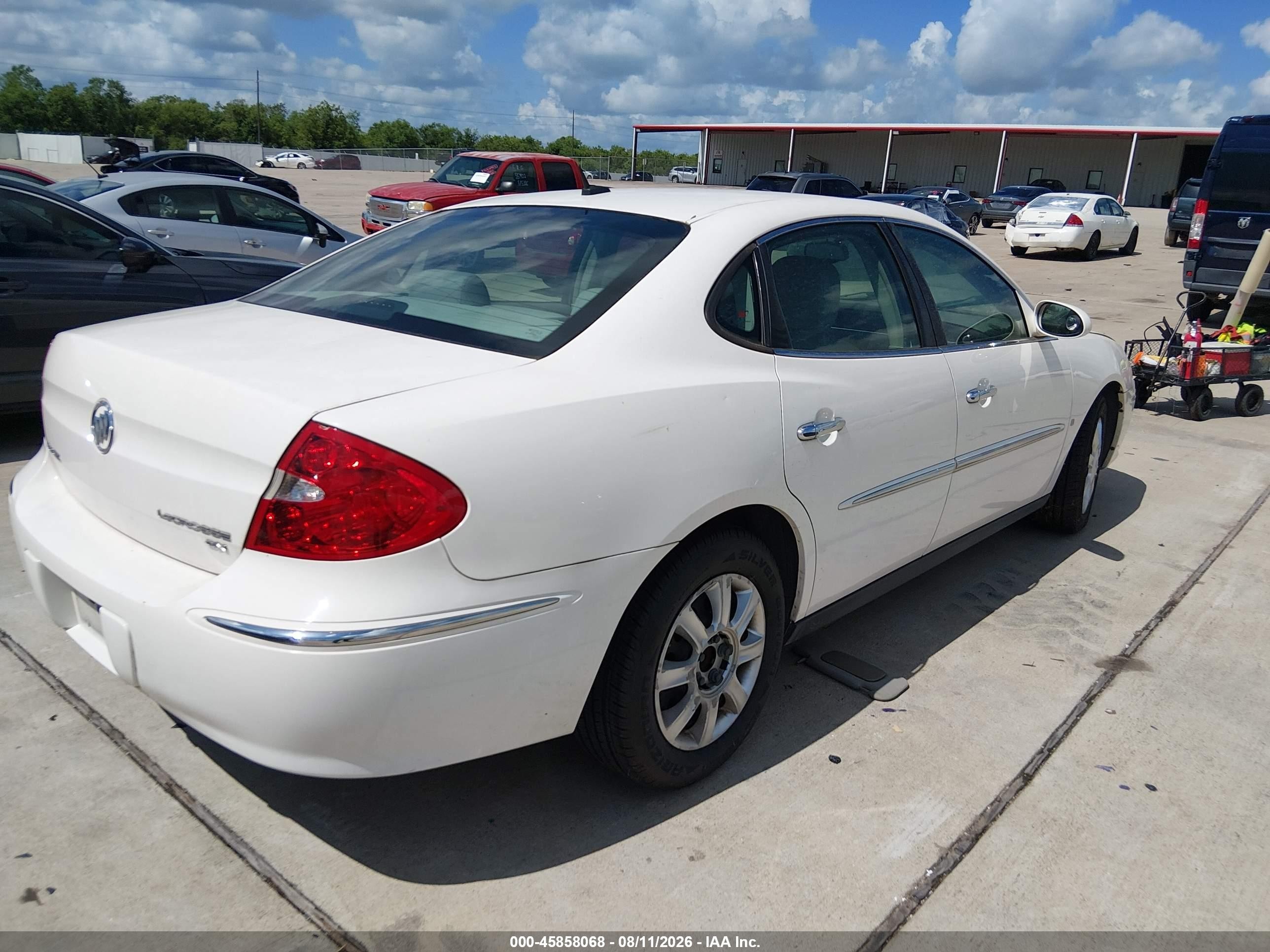 2008 Buick Lacrosse Cx White vin: 2G4WC582081375564