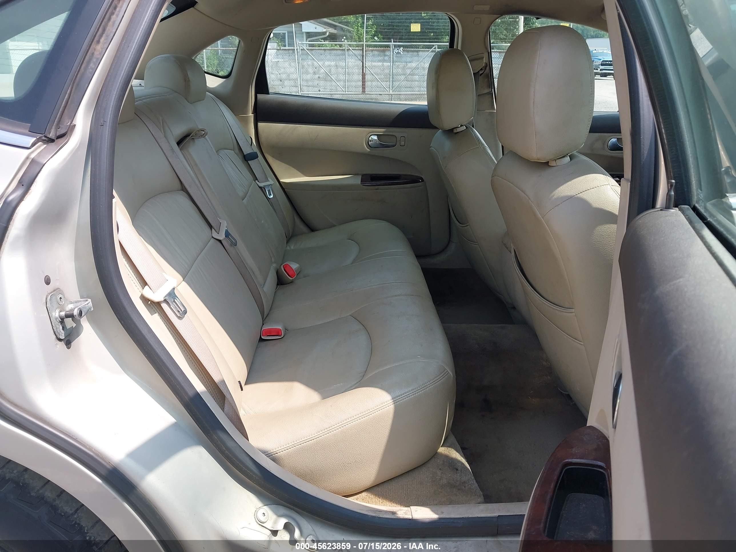 2008 Buick Lacrosse Cx Beige vin: 2G4WC582181169203