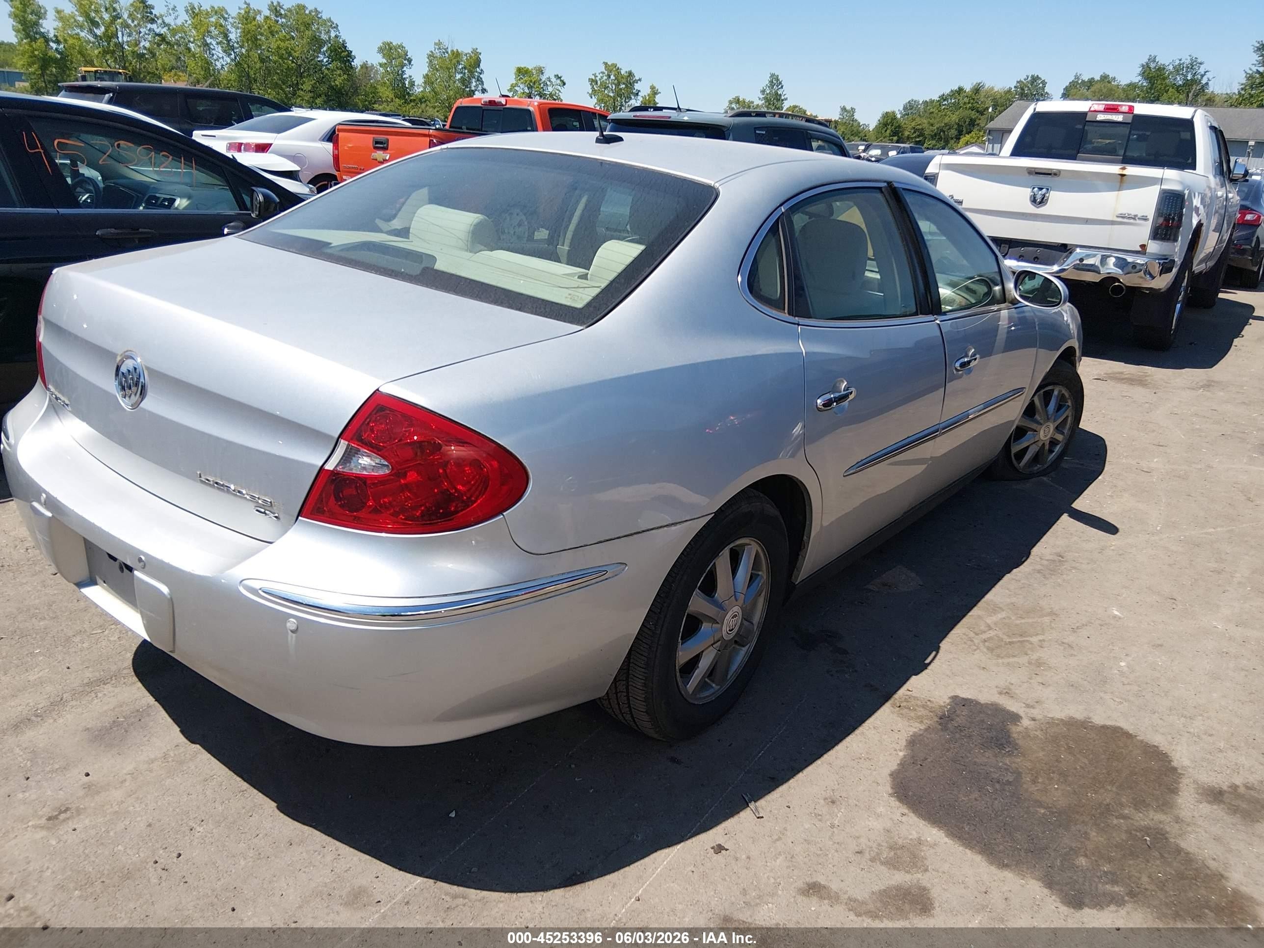 2009 Buick Lacrosse Cx Silver vin: 2G4WC582191266046