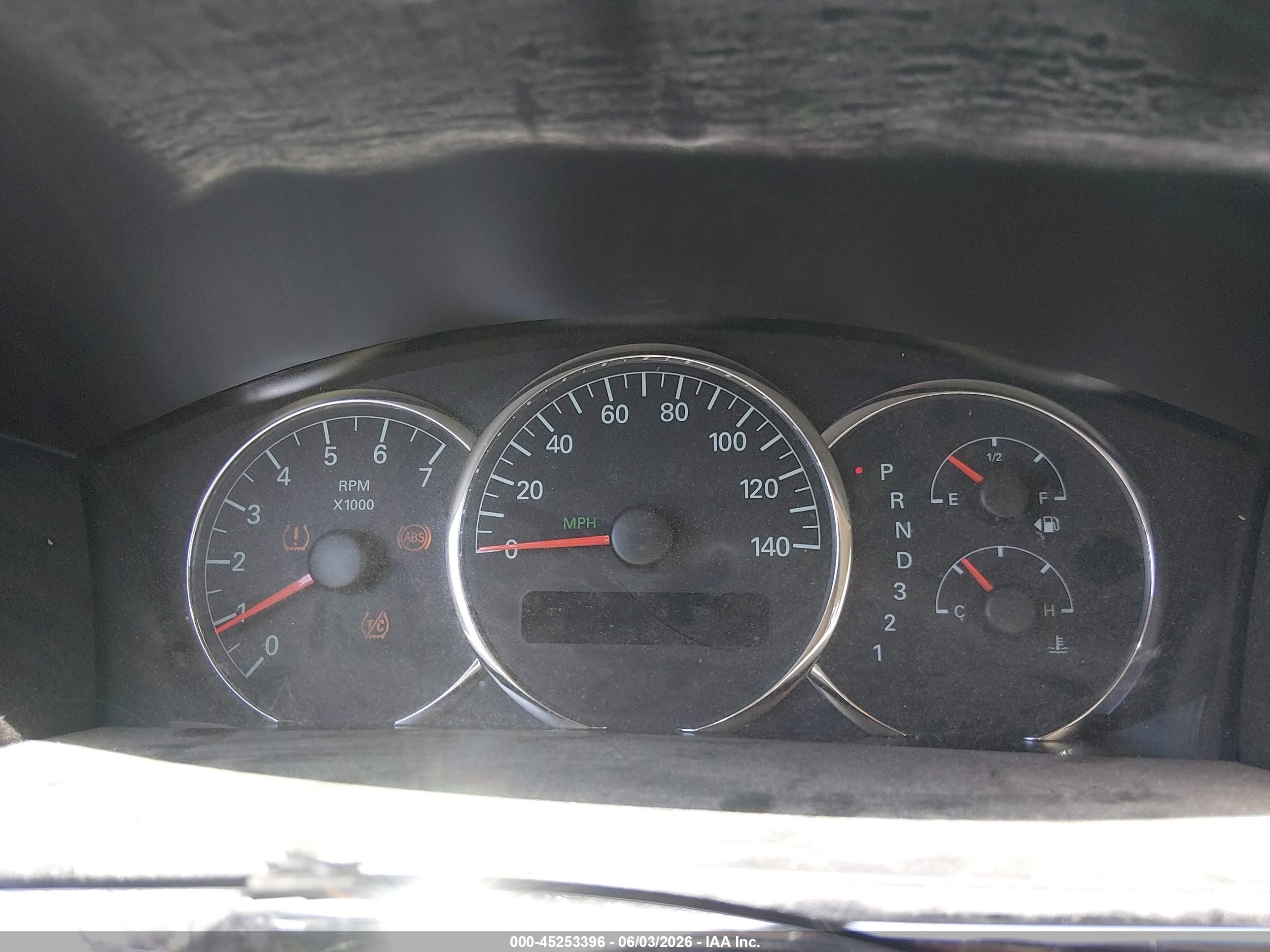 2009 Buick Lacrosse Cx Silver vin: 2G4WC582191266046