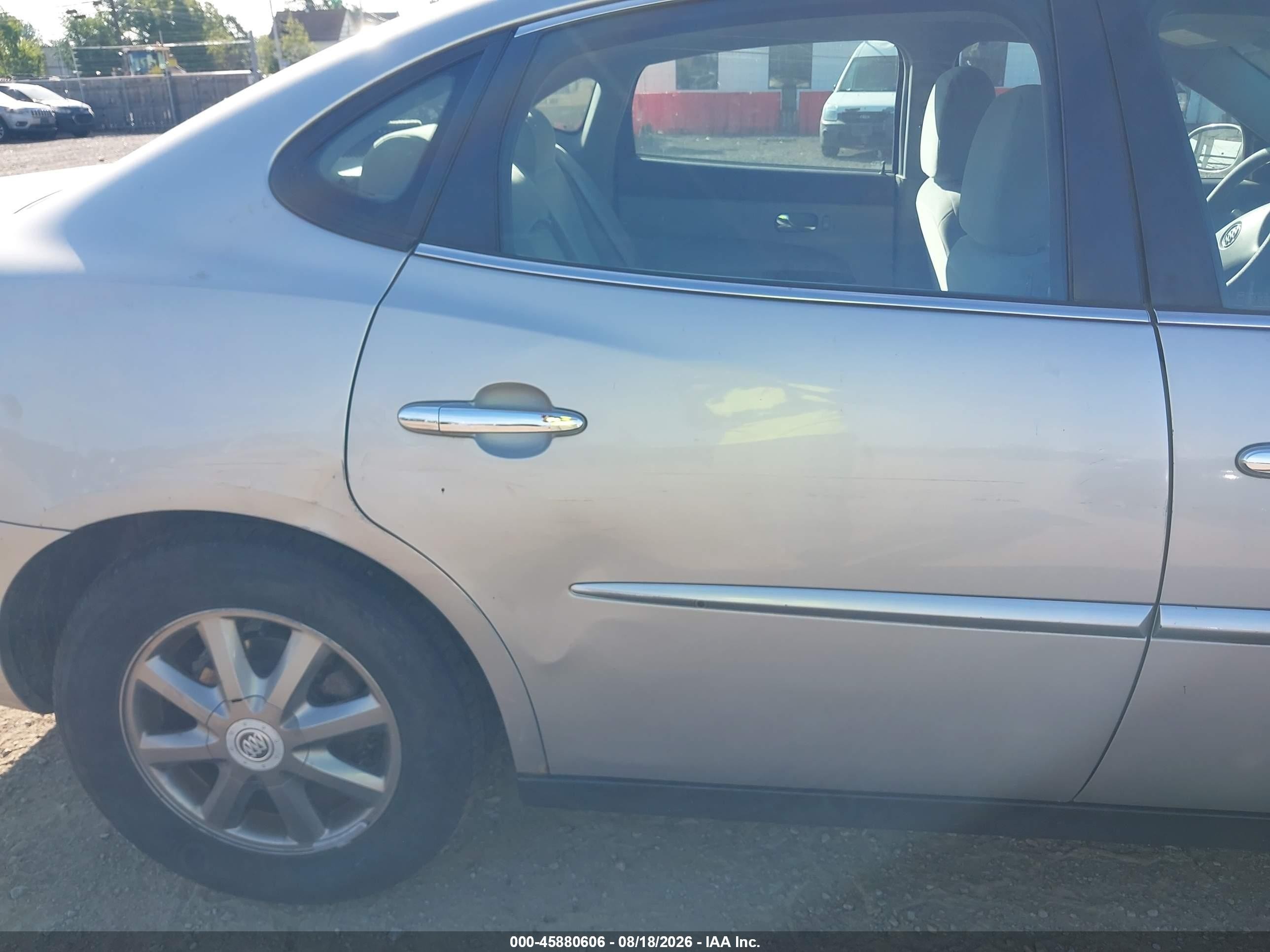 2007 Buick Lacrosse Cx Silver vin: 2G4WC582271162517