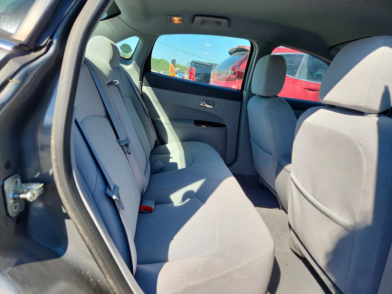 2007 Buick Lacrosse Cx Серый vin: 2G4WC582271215233