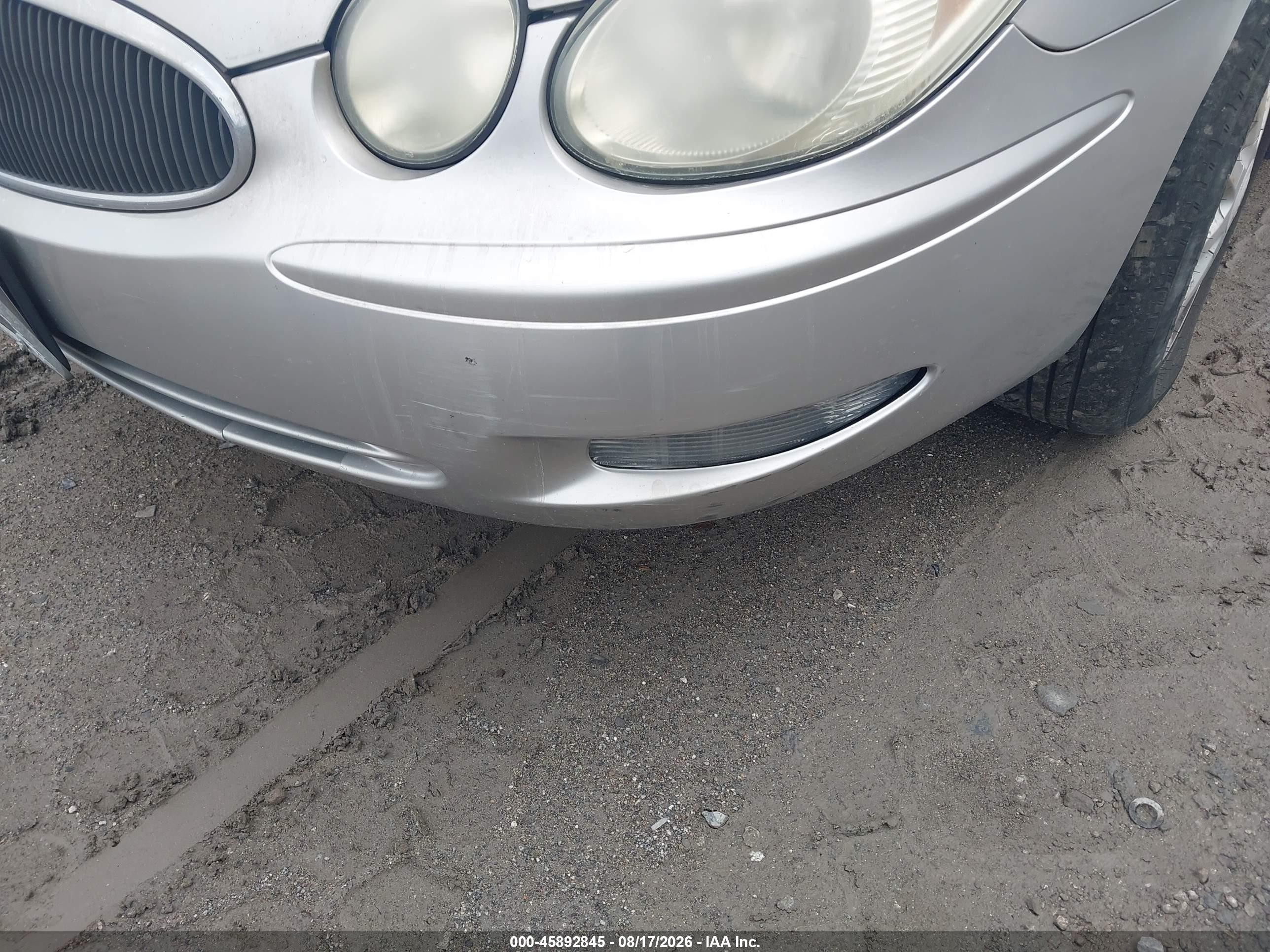 2006 Buick Lacrosse Cx Silver vin: 2G4WC582361310611