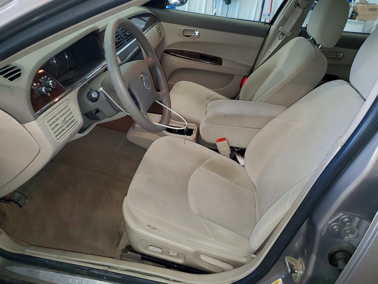 2007 Buick Lacrosse Cx Tan vin: 2G4WC582371124147