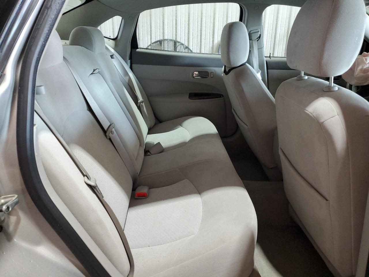 2008 Buick Lacrosse Cx Silver vin: 2G4WC582381161717