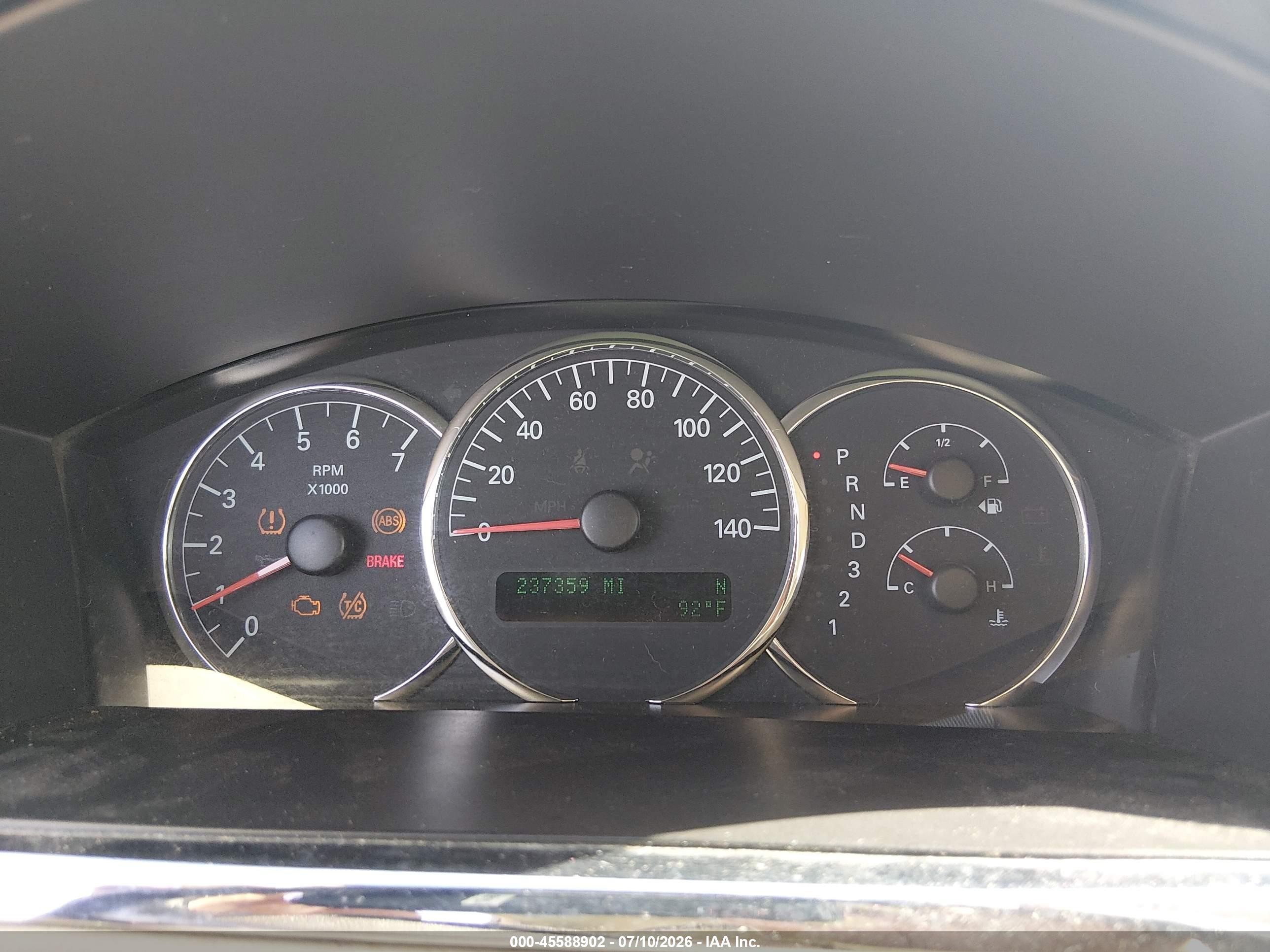 2008 Buick Lacrosse Cx Gold vin: 2G4WC582381380631