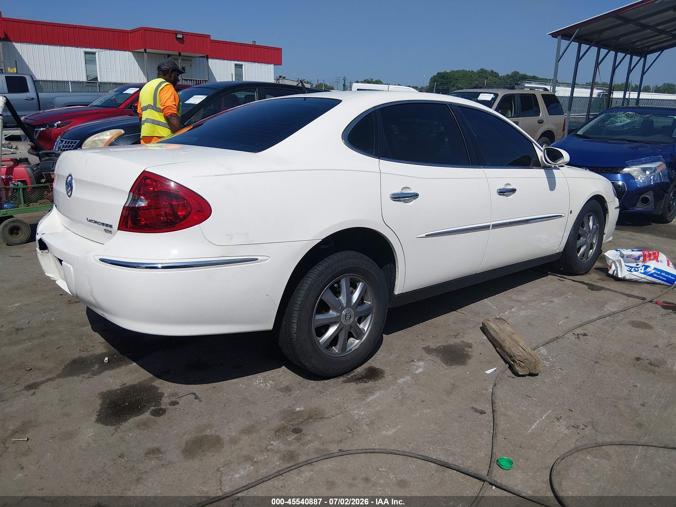 2009 Buick Lacrosse Cx White vin: 2G4WC582391155739