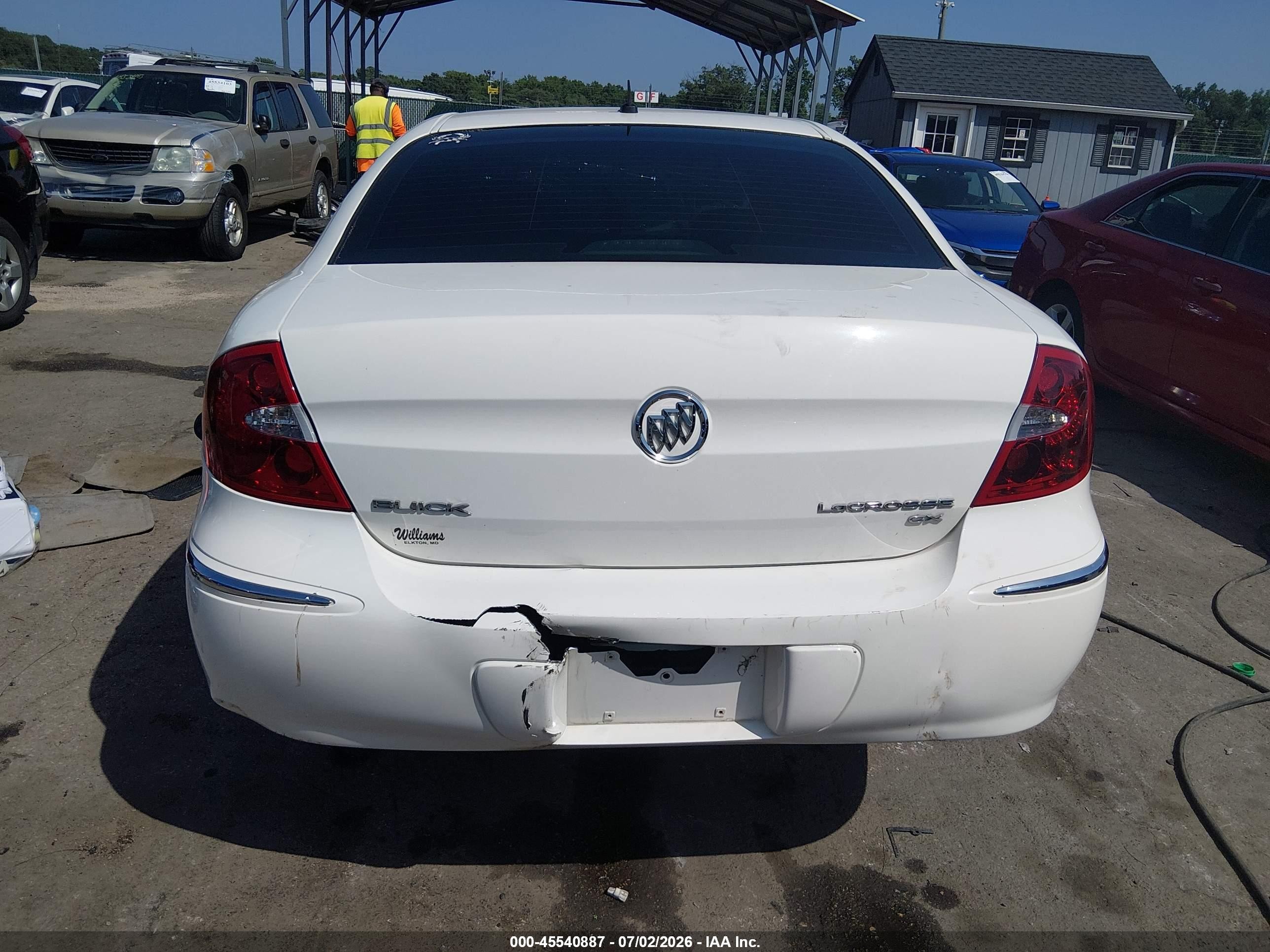 2009 Buick Lacrosse Cx White vin: 2G4WC582391155739
