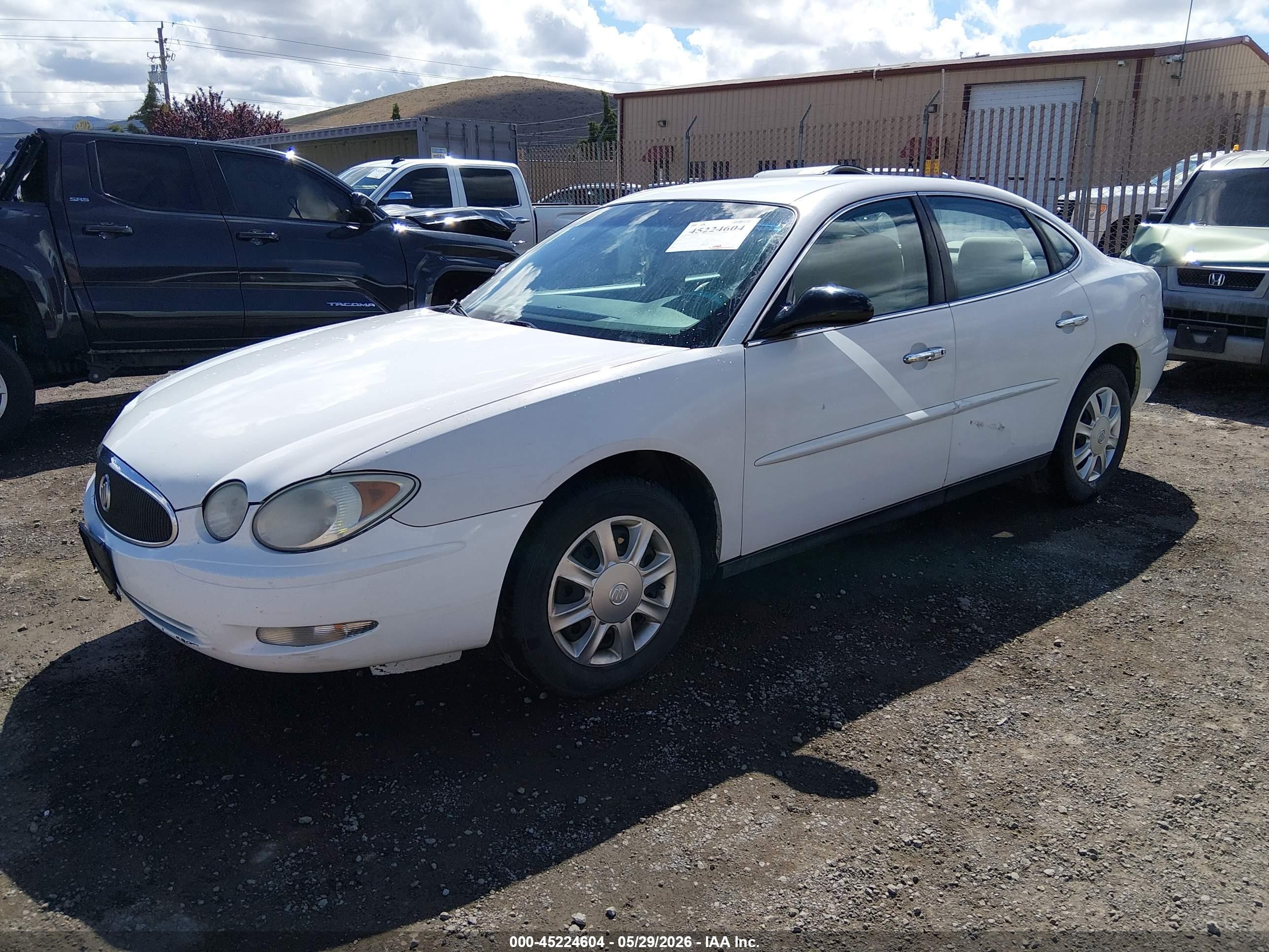 2006 Buick Lacrosse Cx White vin: 2G4WC582461100499