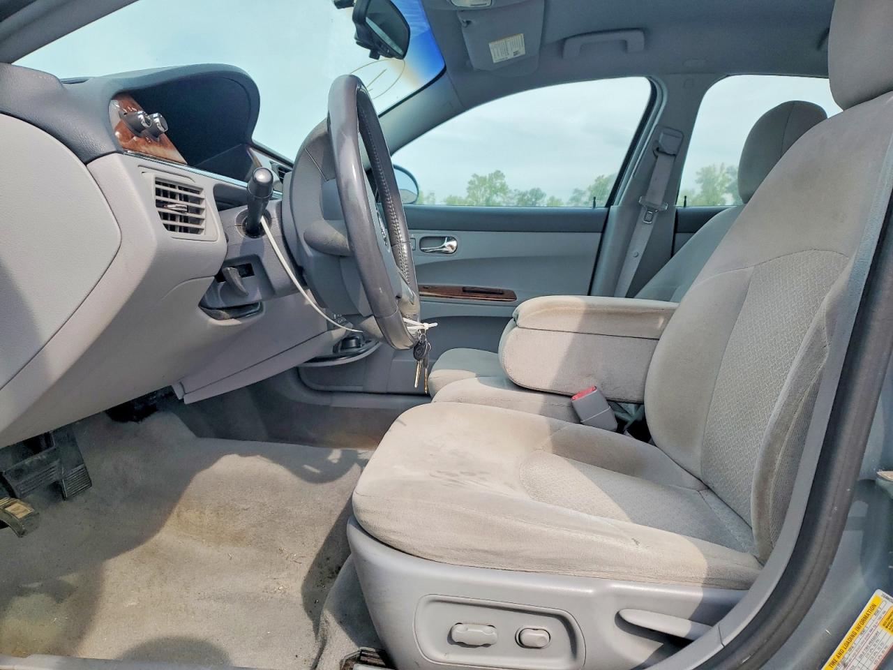 2006 Buick Lacrosse Cx Blue vin: 2G4WC582461226877