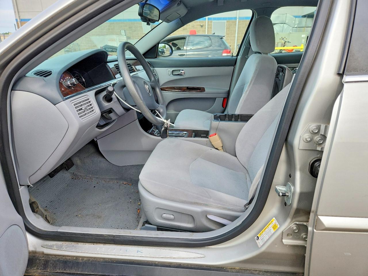2007 Buick Lacrosse Cx Silver vin: 2G4WC582471165046