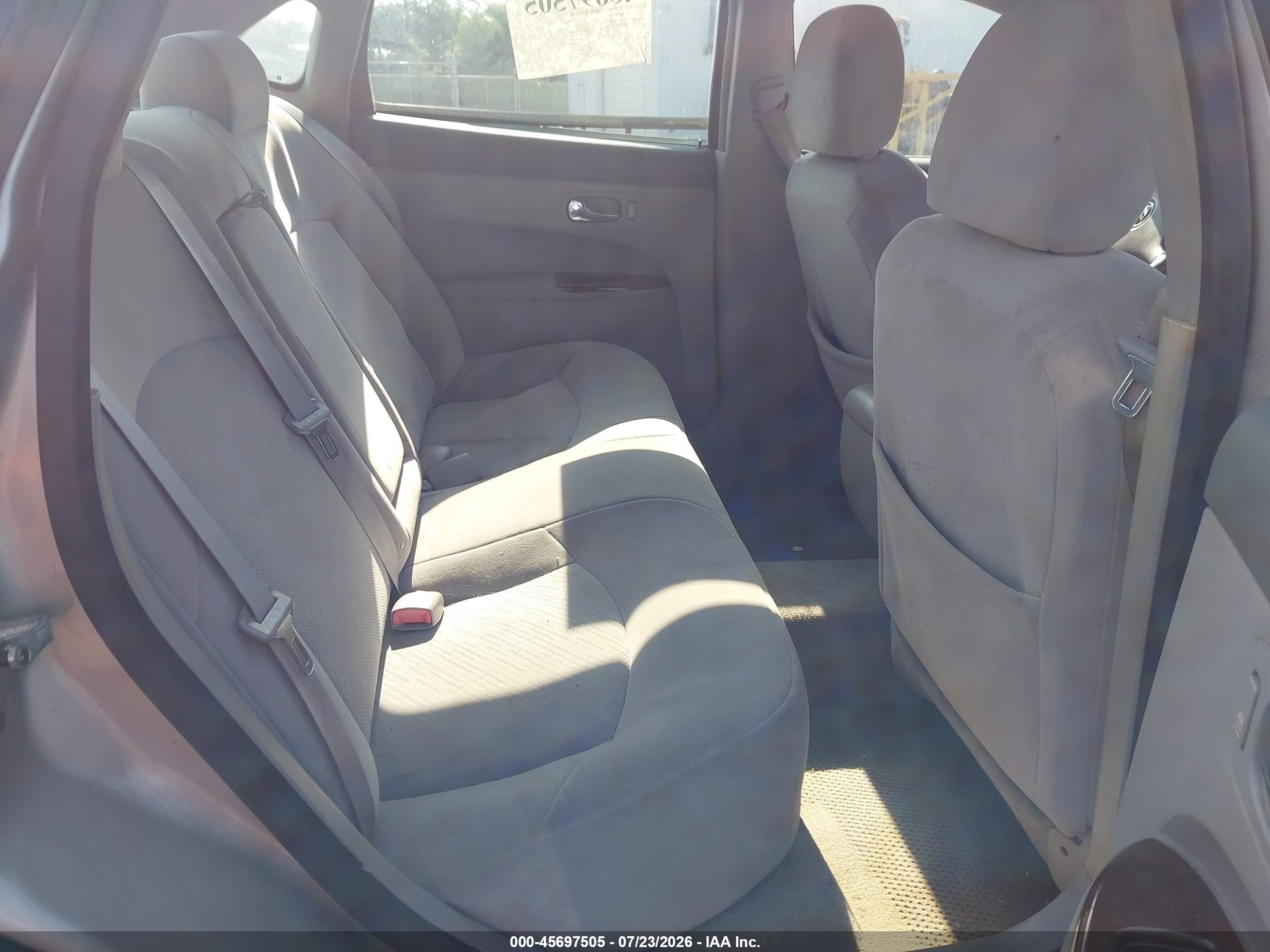 2007 Buick Lacrosse Cx Gray vin: 2G4WC582471198922